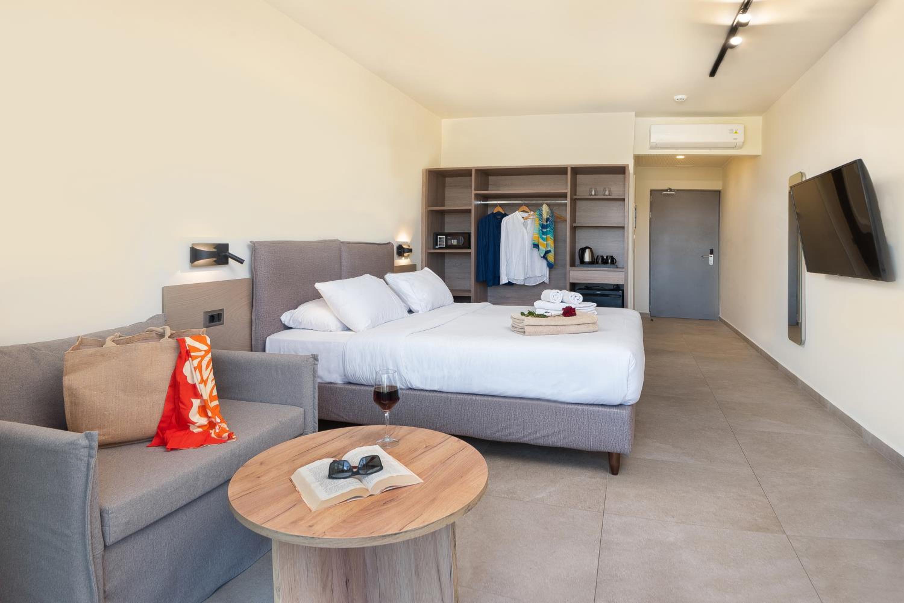 Deluxe Double Room with Balcony