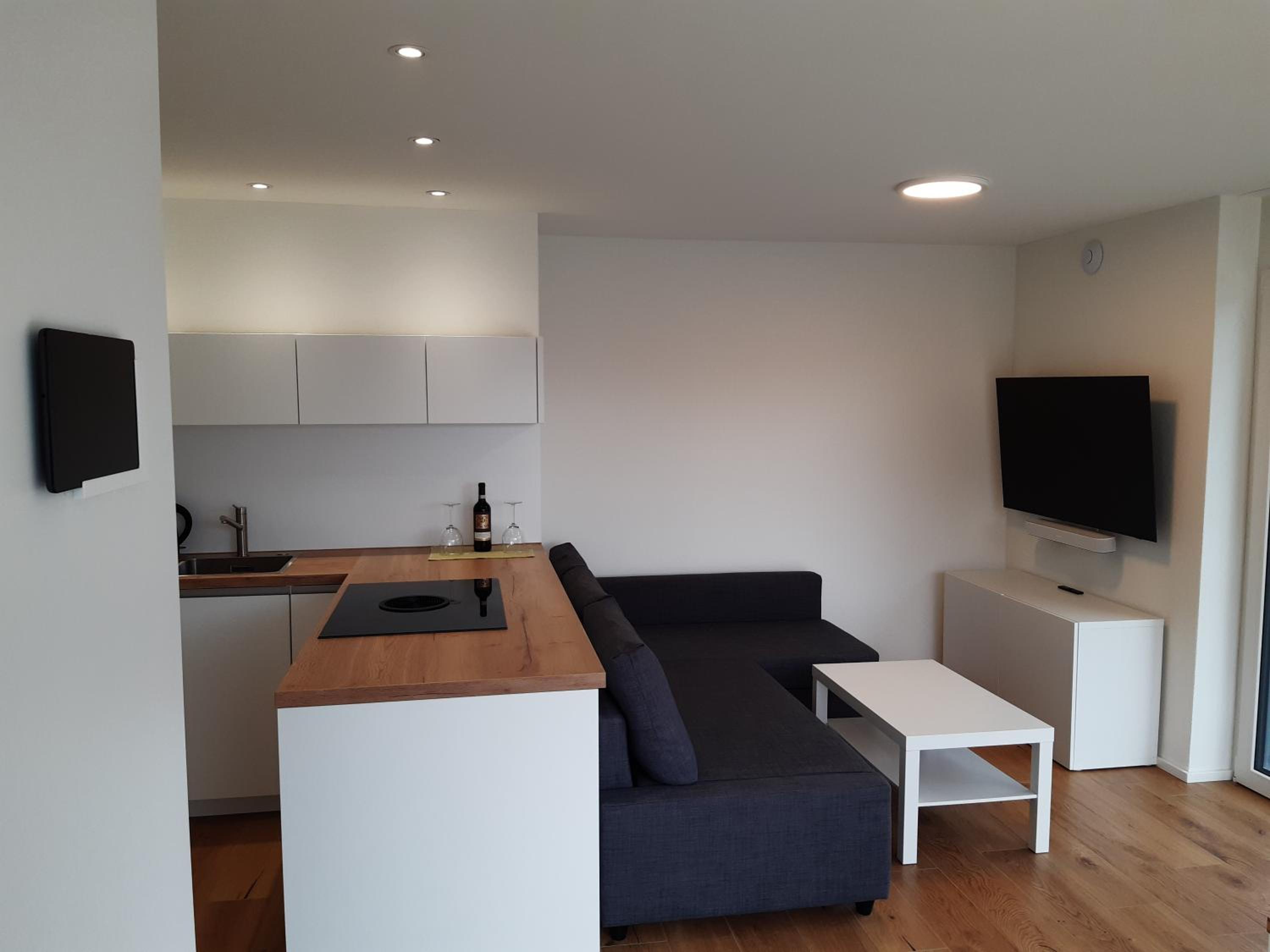 Apartment photo 1