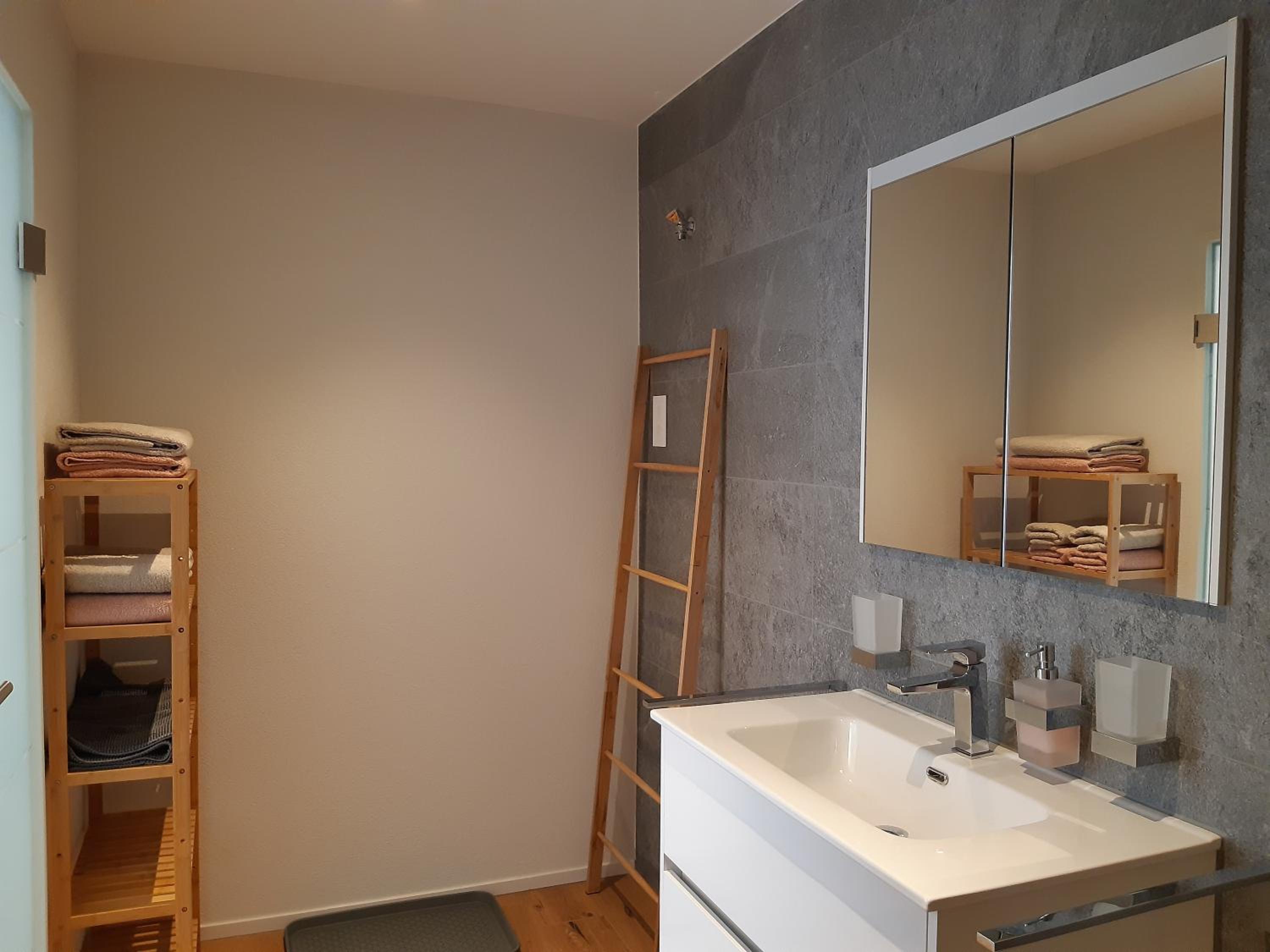 Apartment photo 3