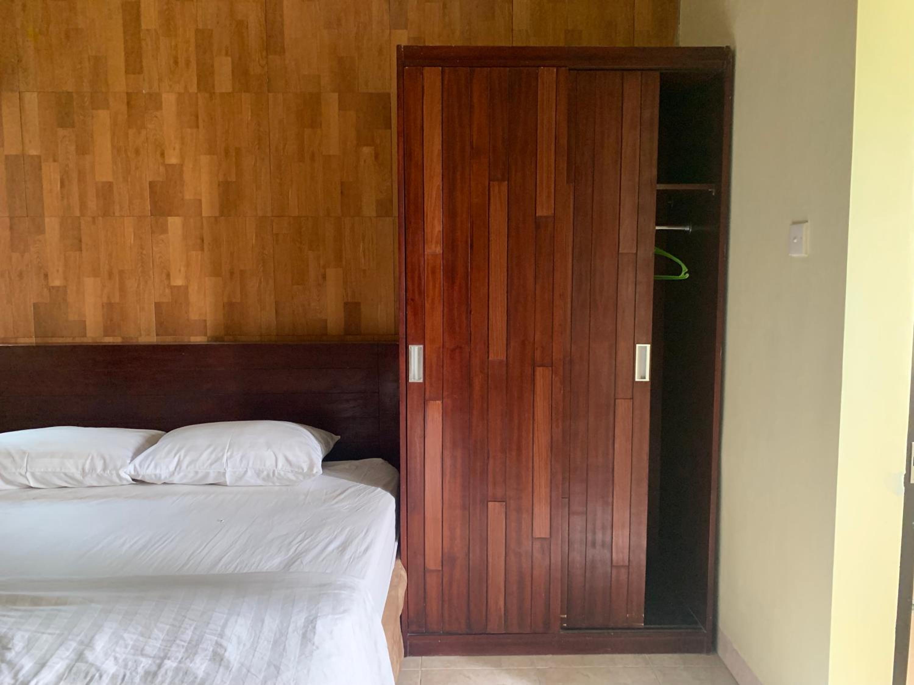 Deluxe Double Room with Shower photo 3