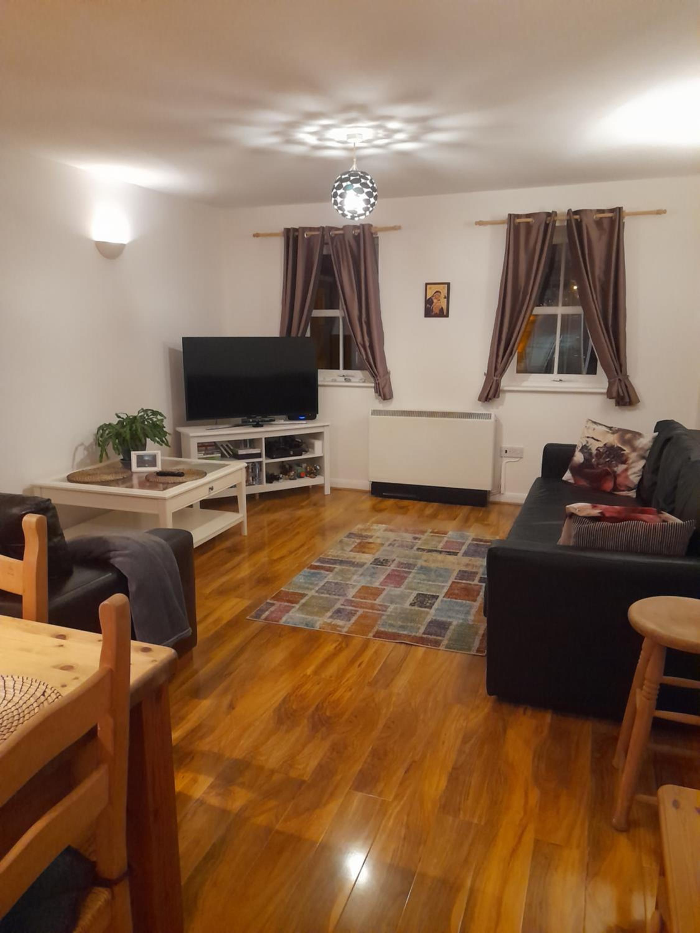 Two-Bedroom Apartment - Photo 25