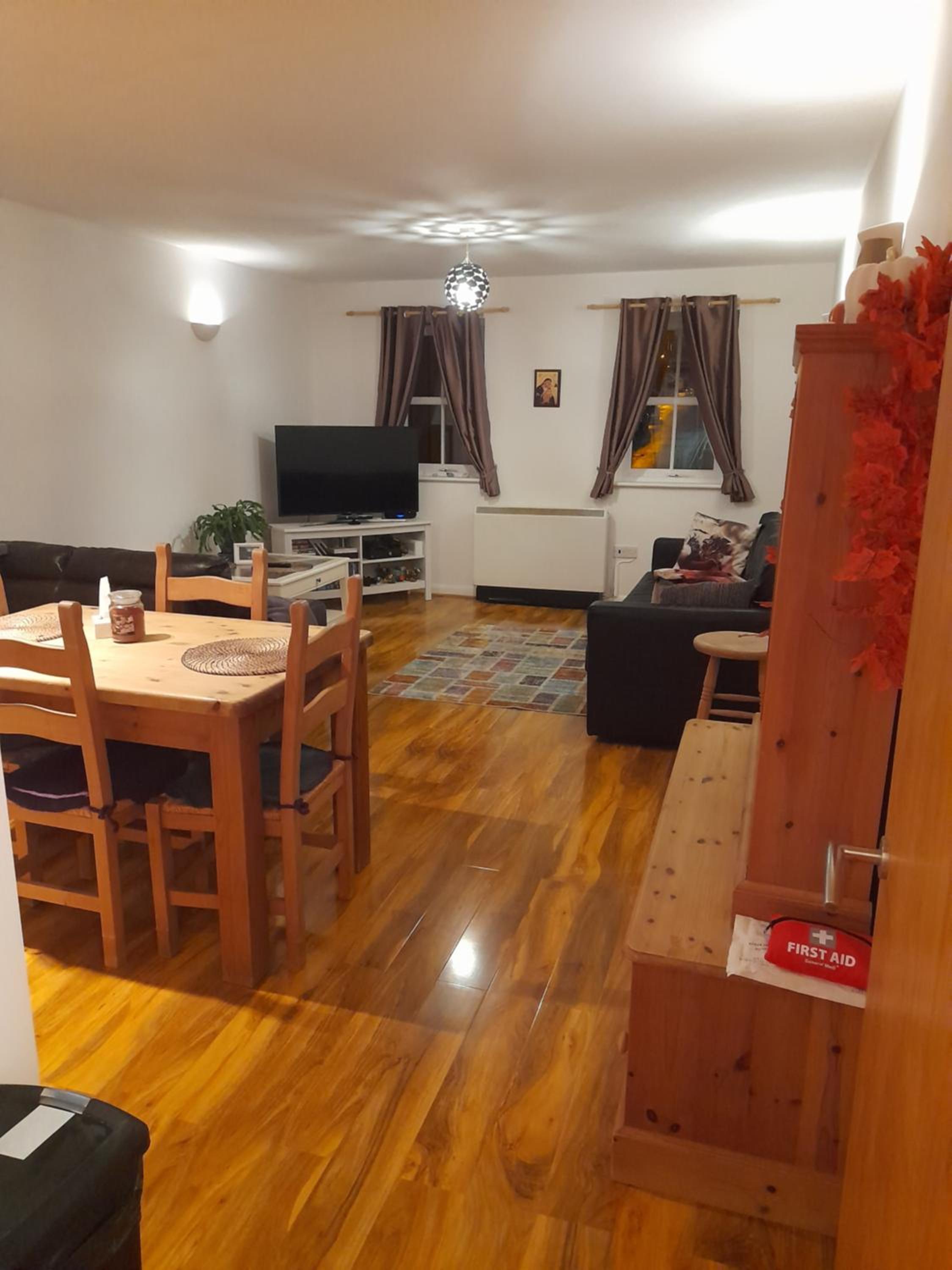 Two-Bedroom Apartment - Photo 31