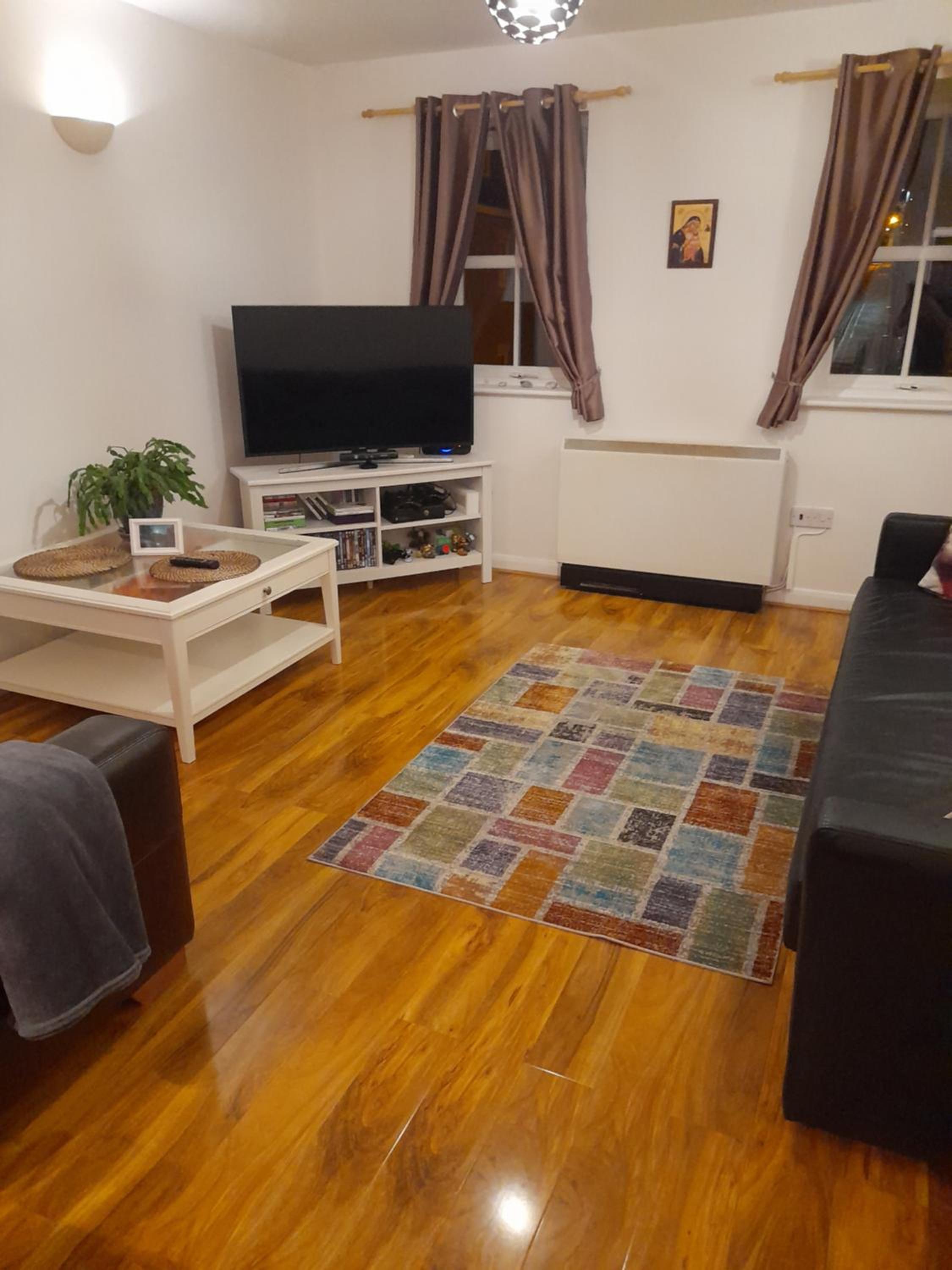 Two-Bedroom Apartment - Photo 8