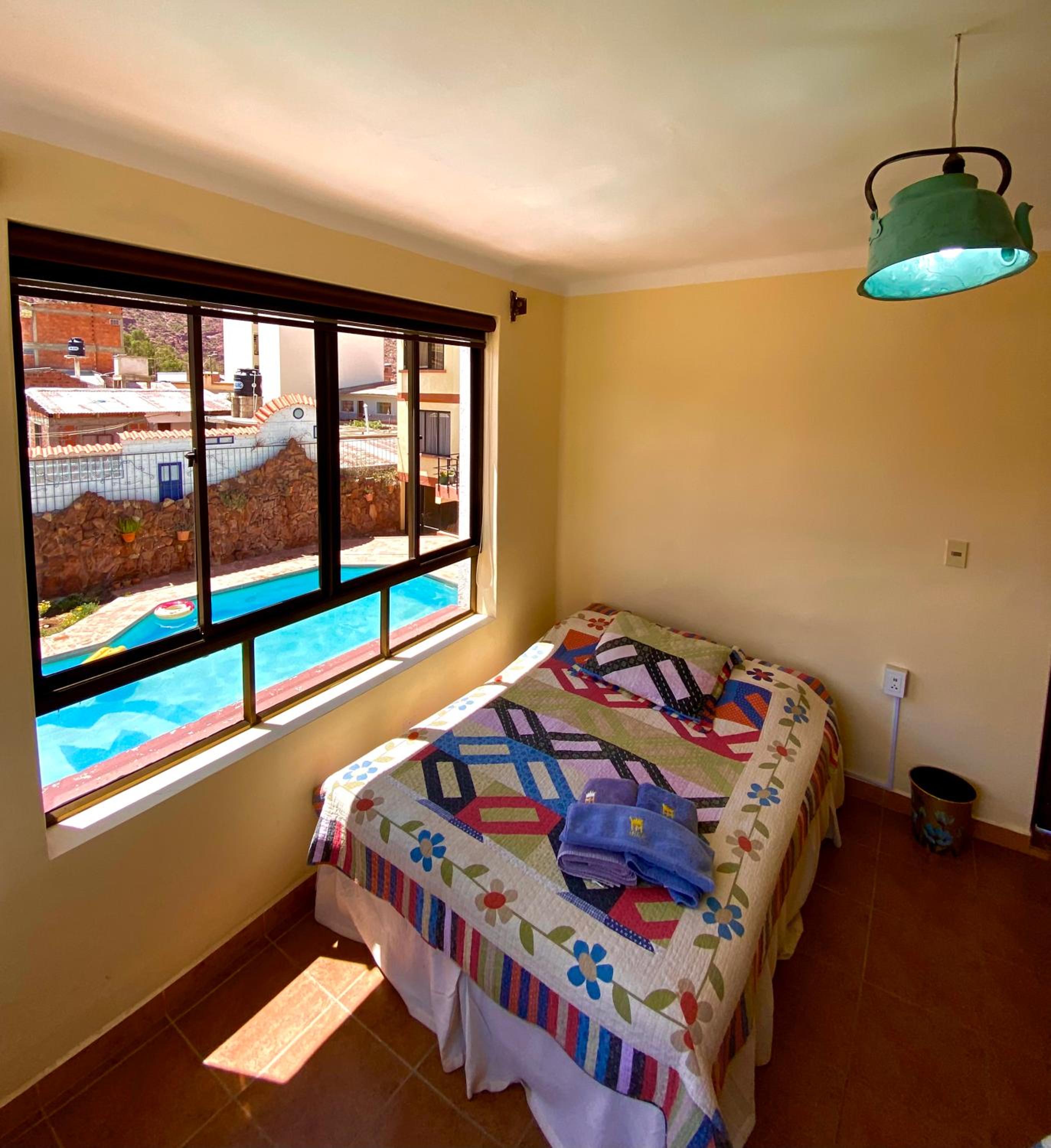 Standard Twin Room With Shared Bathroom
