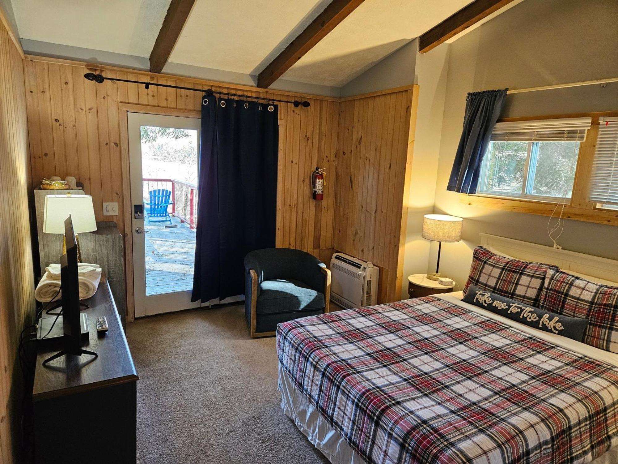 Queen Room with Balcony