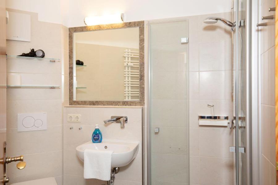Apartment with Sauna photo 3