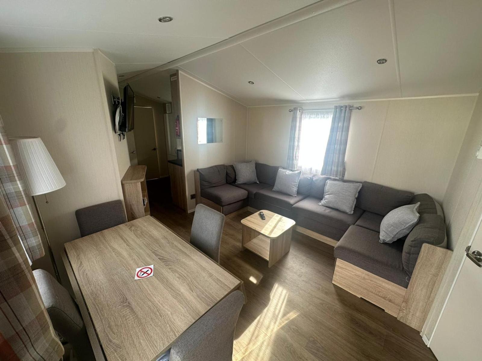 Four-Bedroom House photo 1