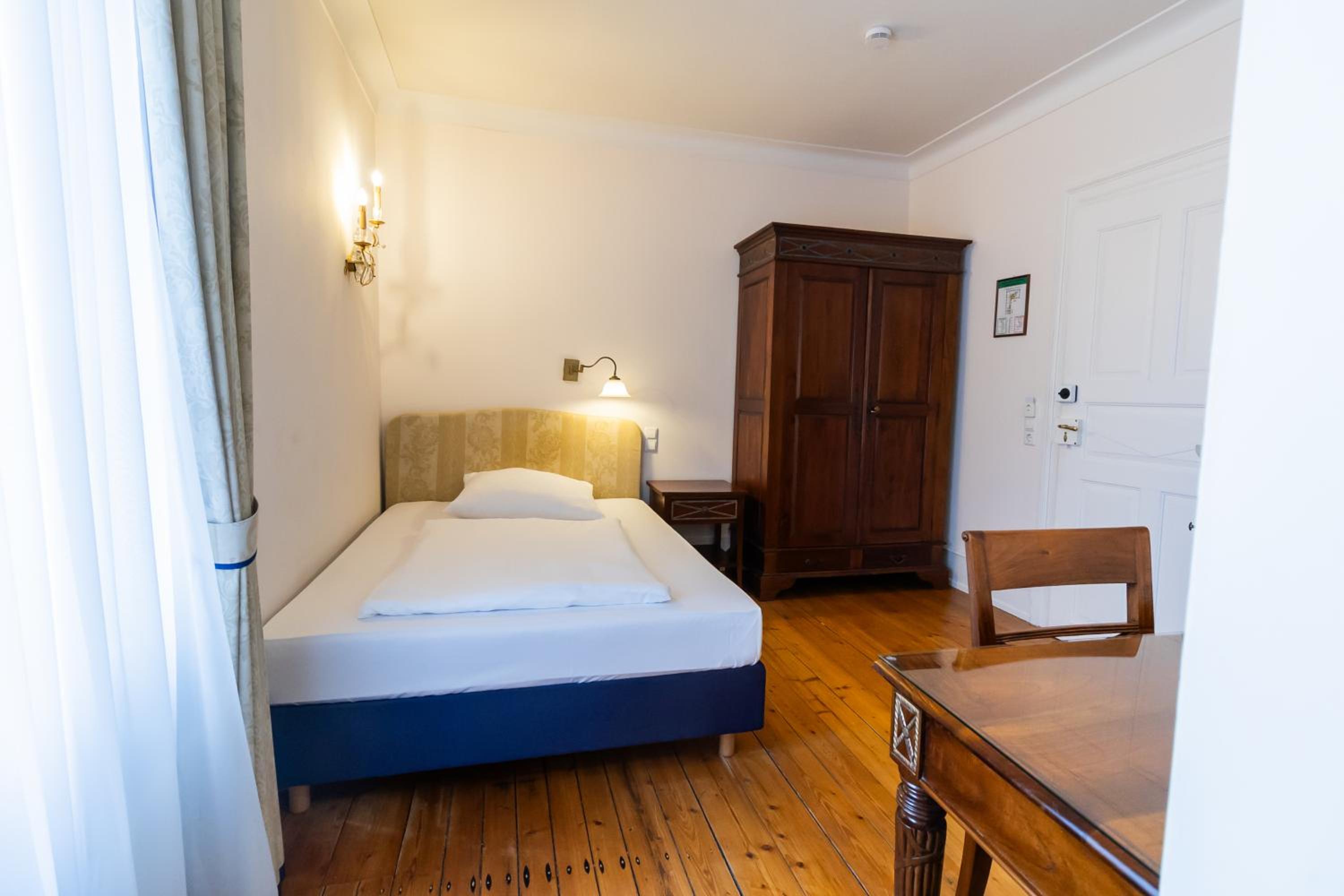 Deluxe Single Room photo 3