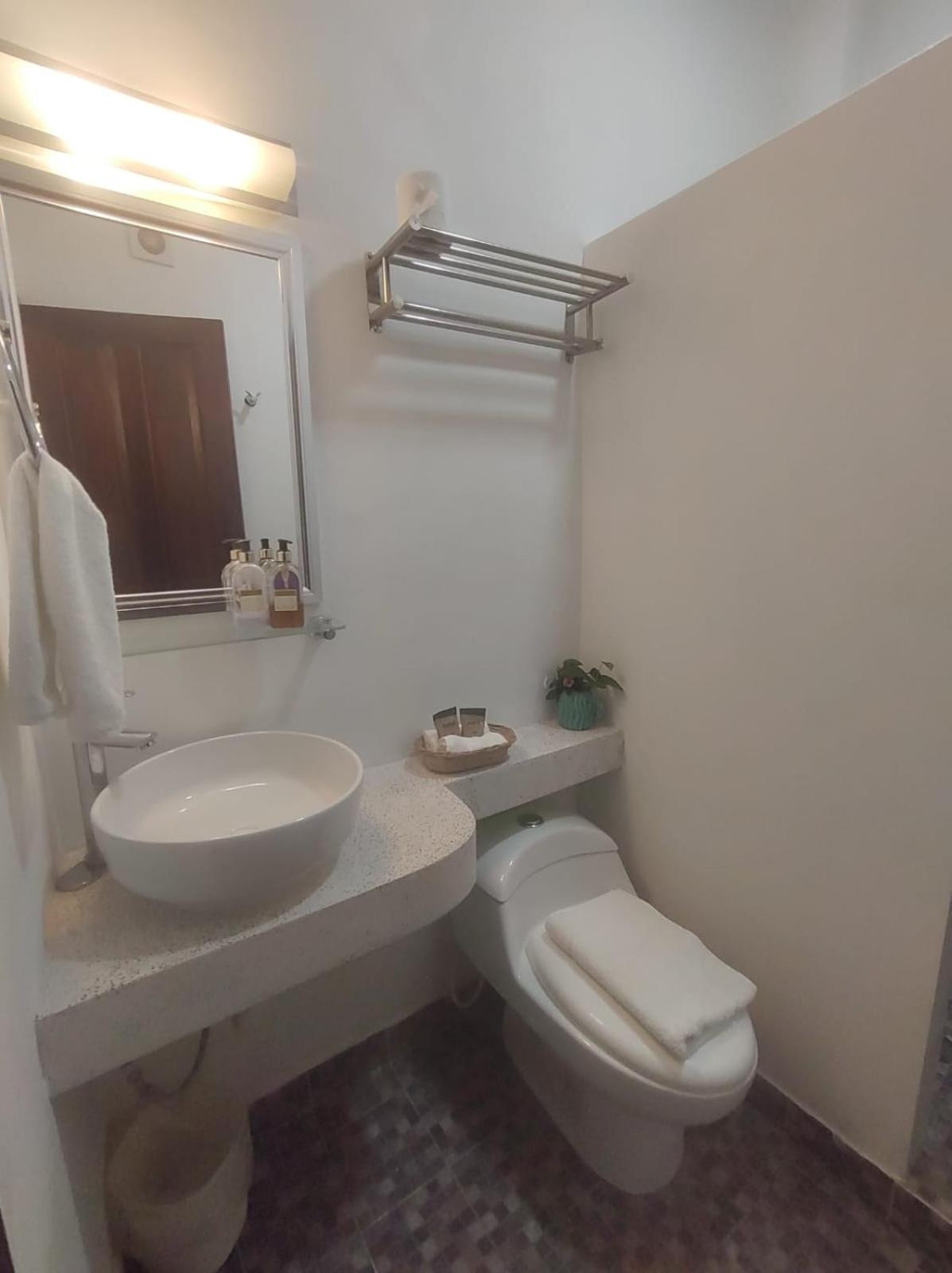 Double Room with Pool View photo 3
