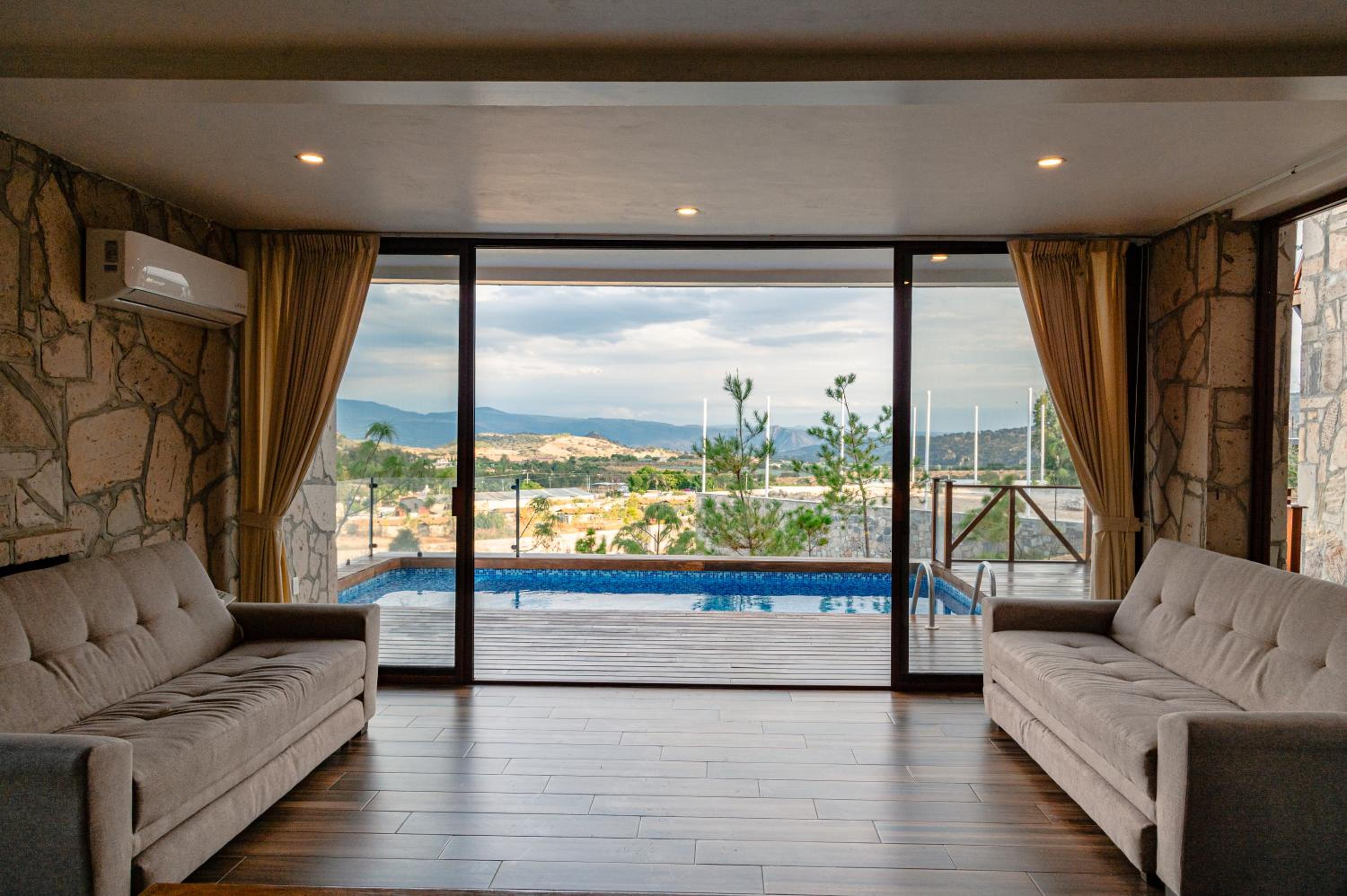 Superior Chalet photo 3