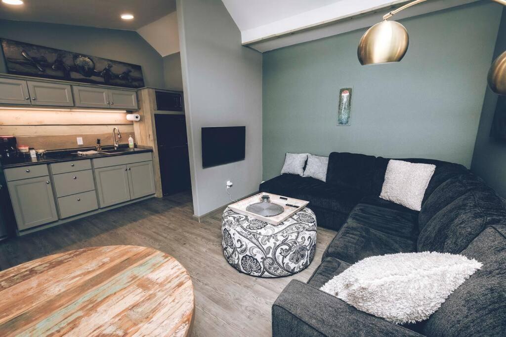 One-Bedroom Apartment photo 3