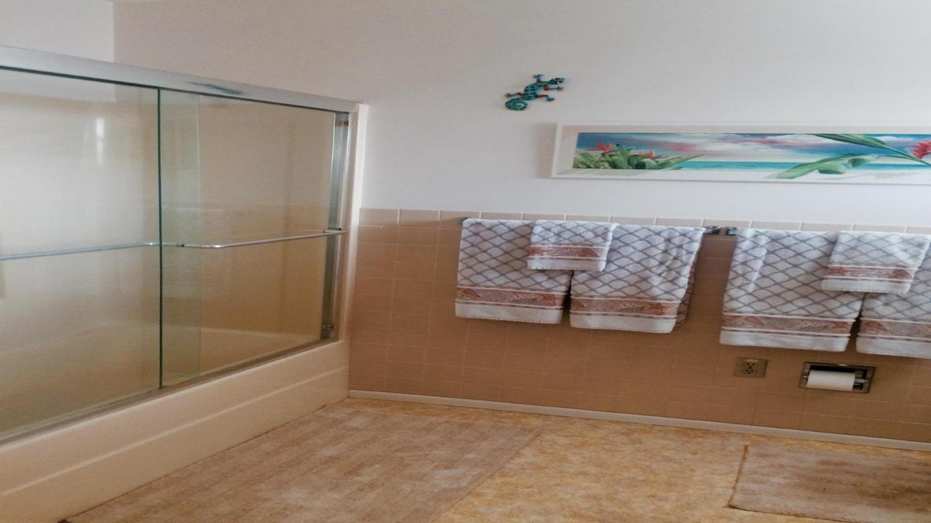 Two-Bedroom Holiday Home photo 3