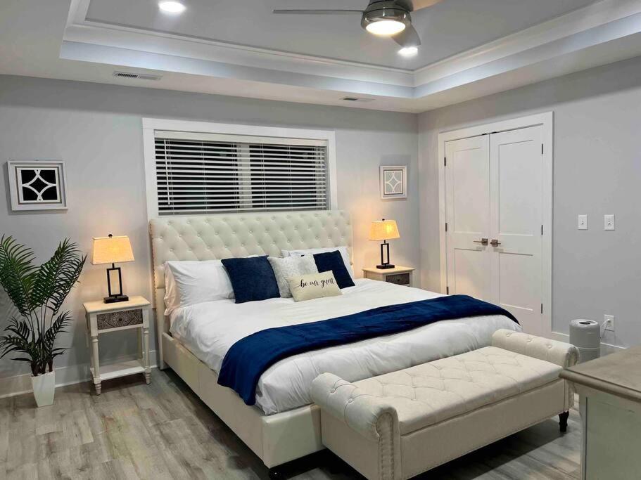 Three-Bedroom House photo 2