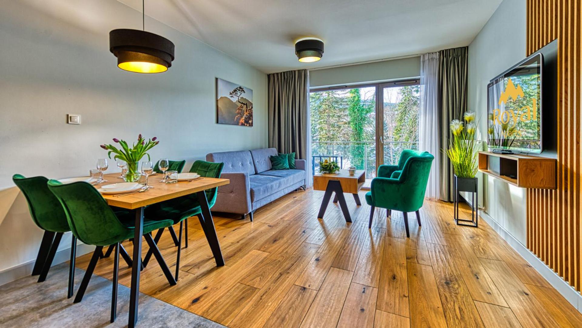 Deluxe Apartment