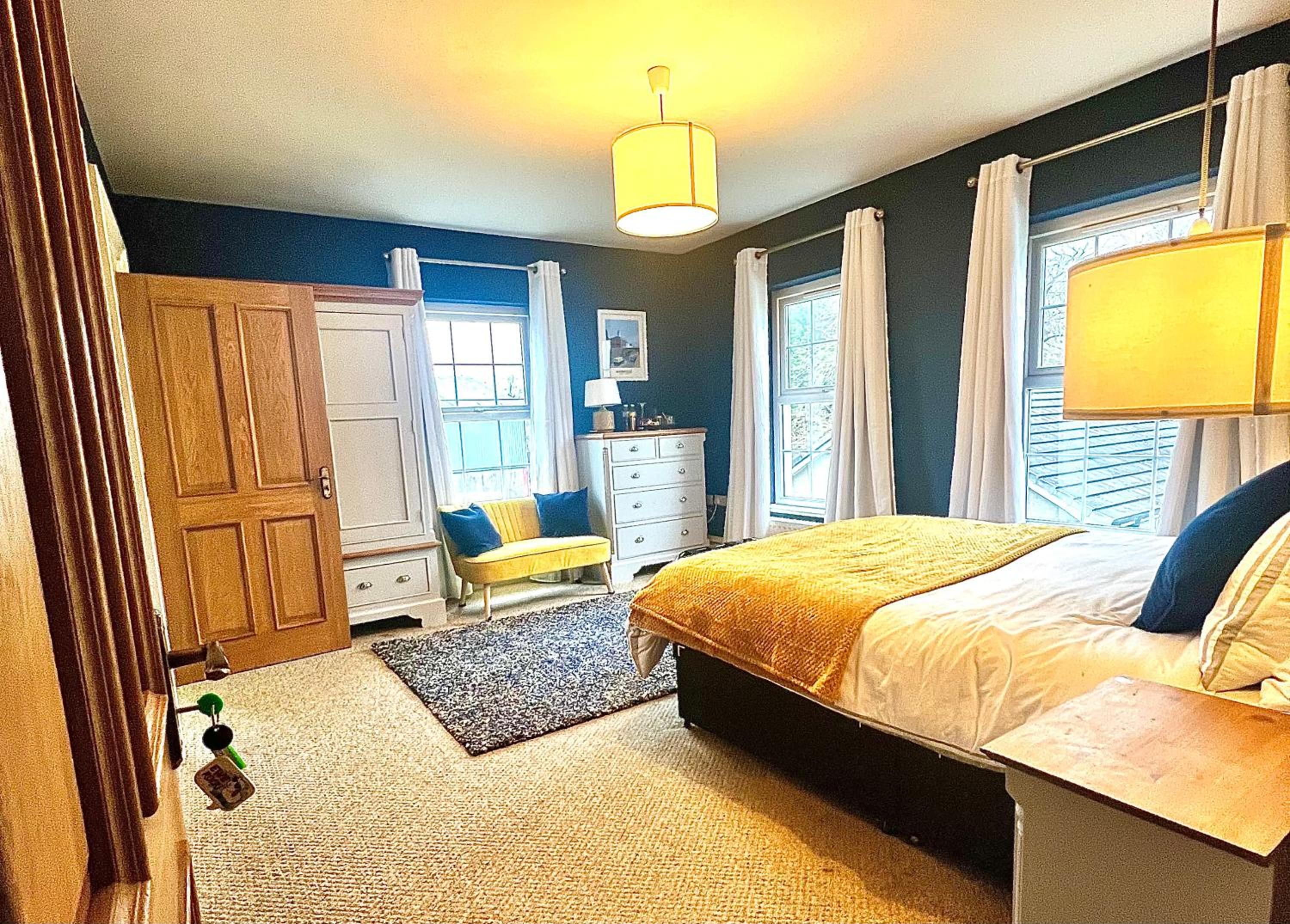 Deluxe King Room