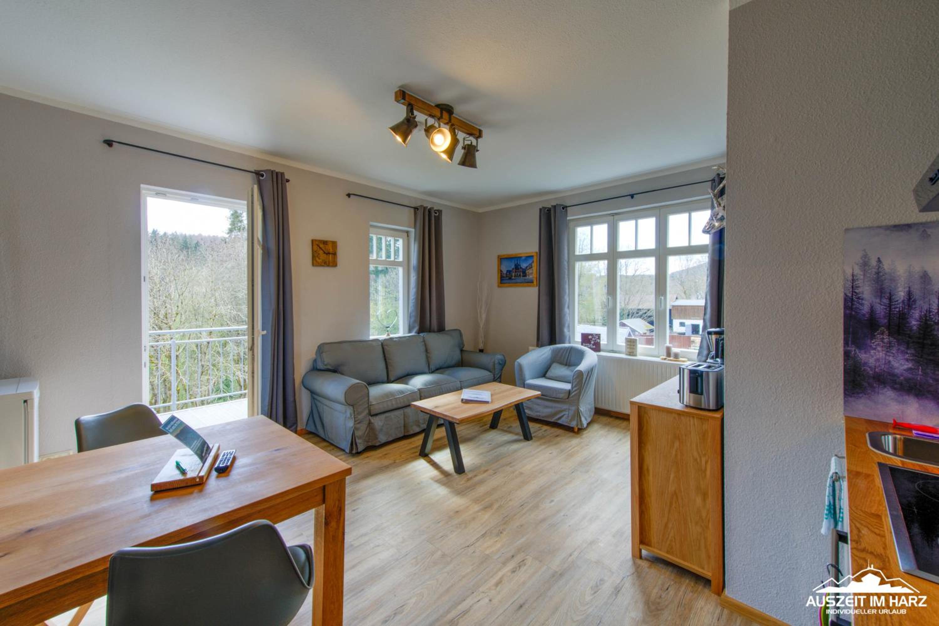 Apartment with Balcony photo 1