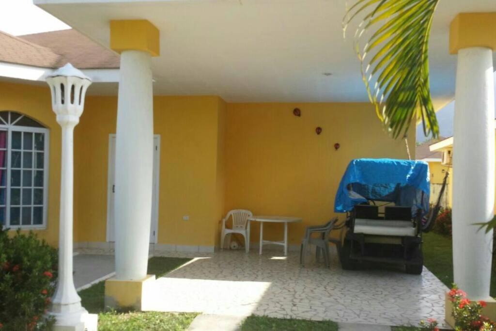 Three-Bedroom Villa photo 3