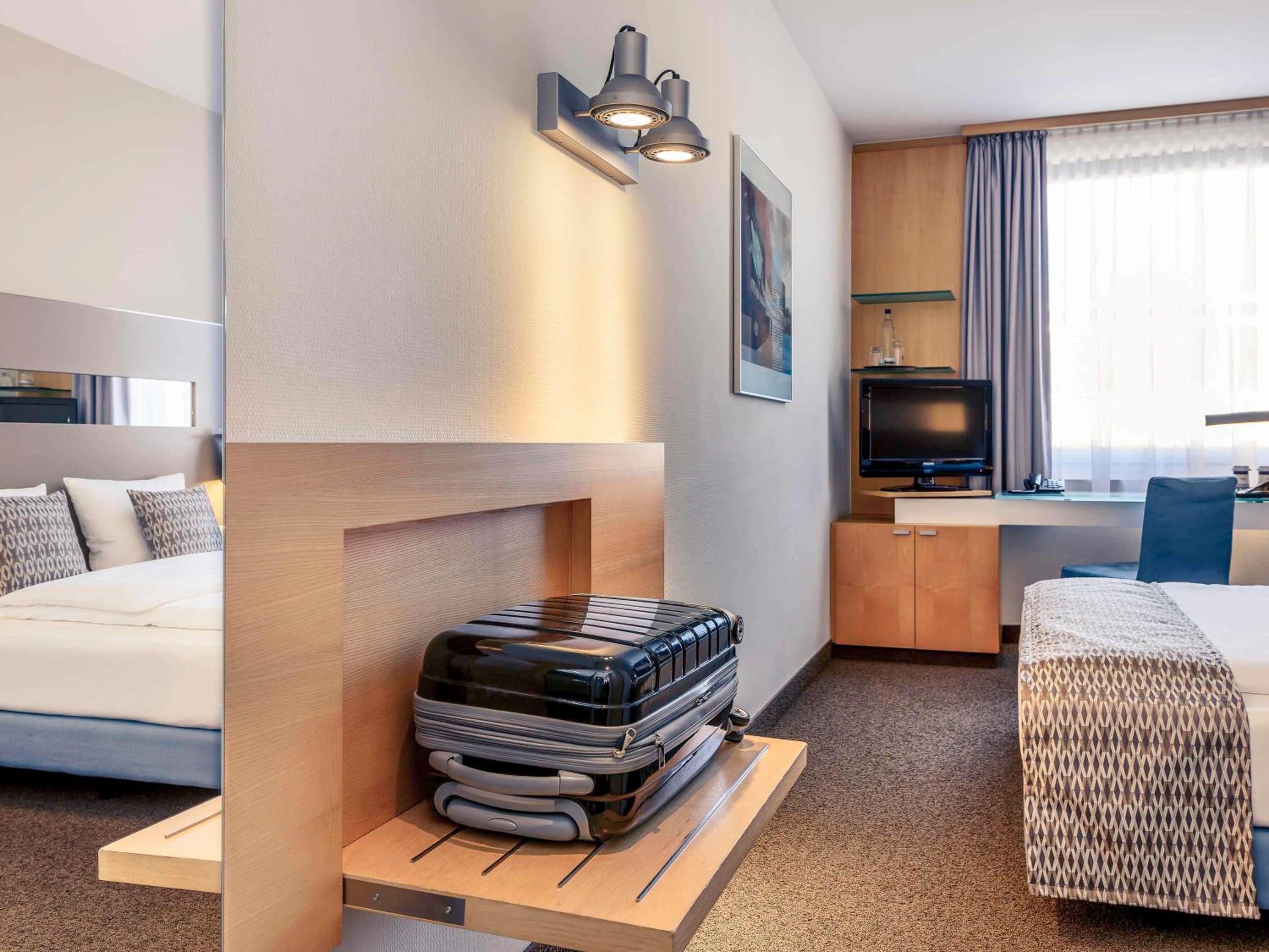Standard Double Room - Photo 13