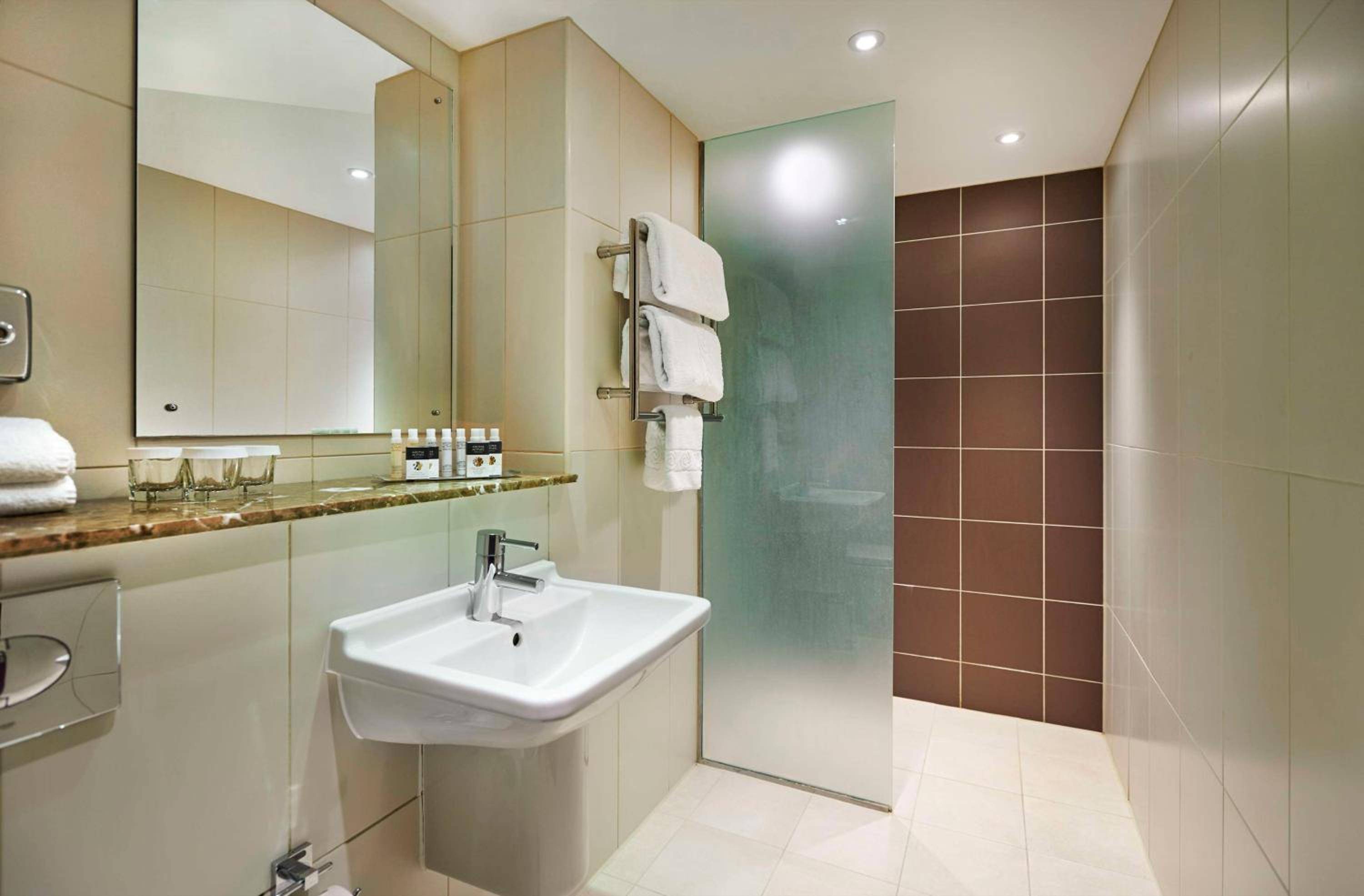Two-Bedroom Suite with River View and Balcony photo 3
