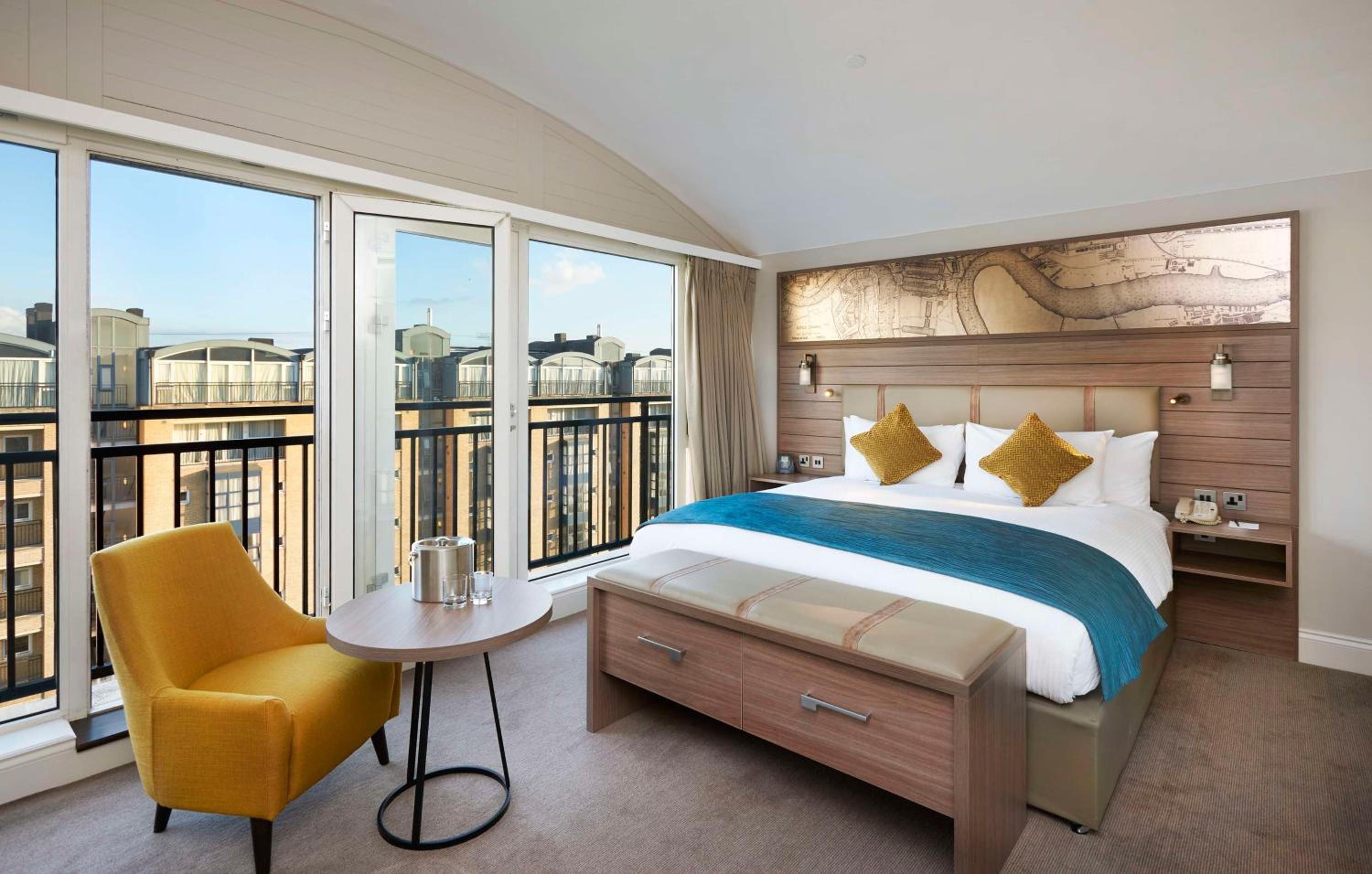 One-Bedroom King Suite photo 1