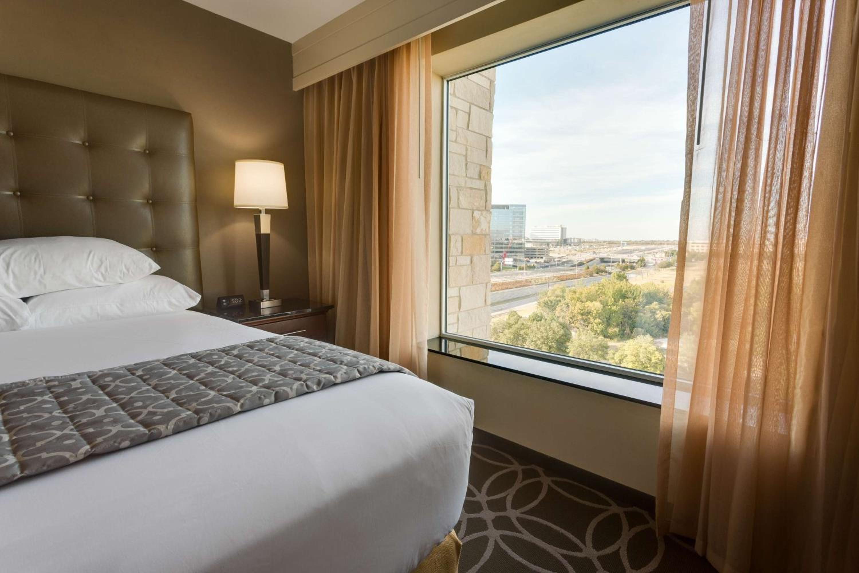 King Suite with Sofa Bed - High Floor
