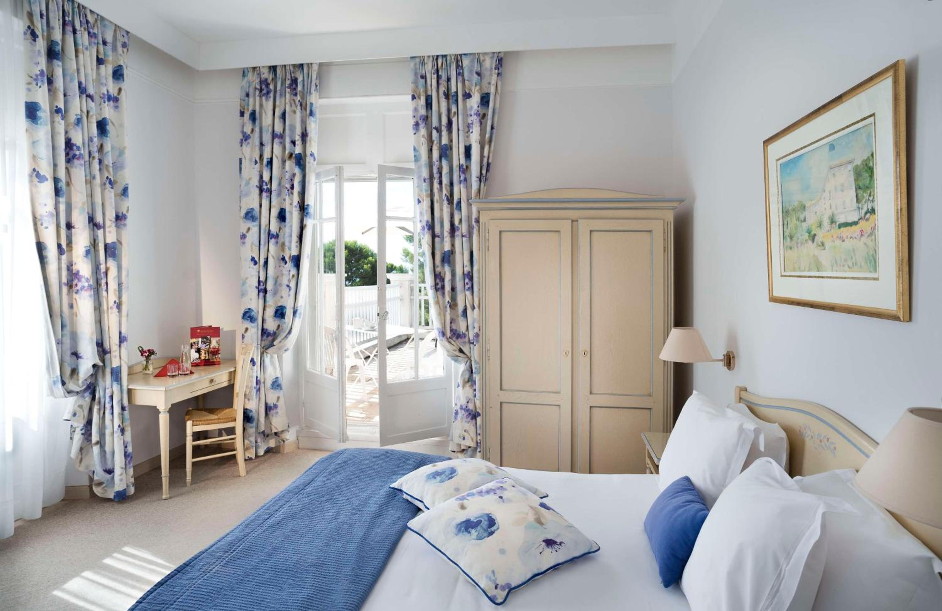 Deluxe Queen Room with Sea View, Spa Bath and Terrace - Non-Smoking - Photo 3