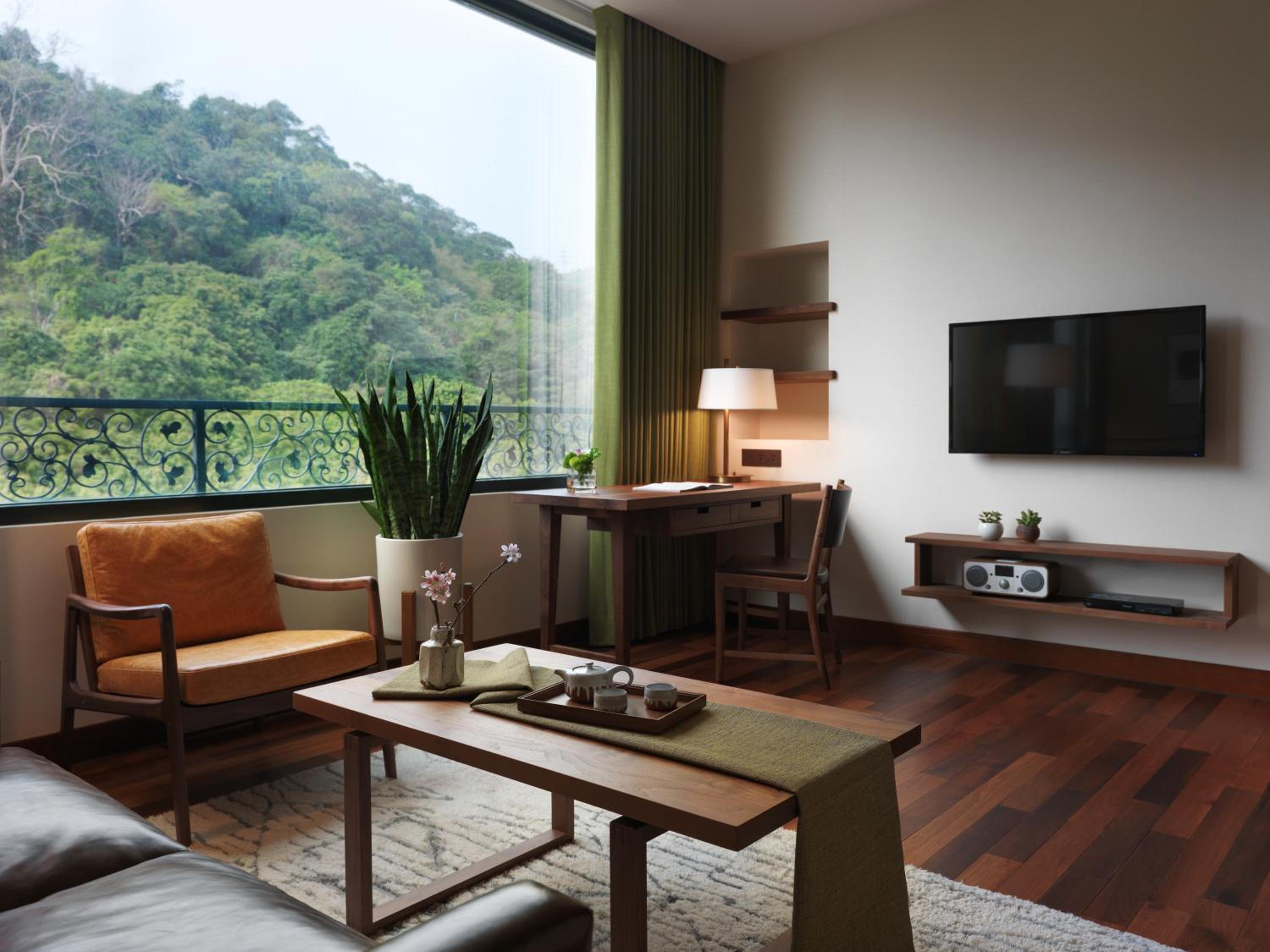 Deluxe Suite photo 3