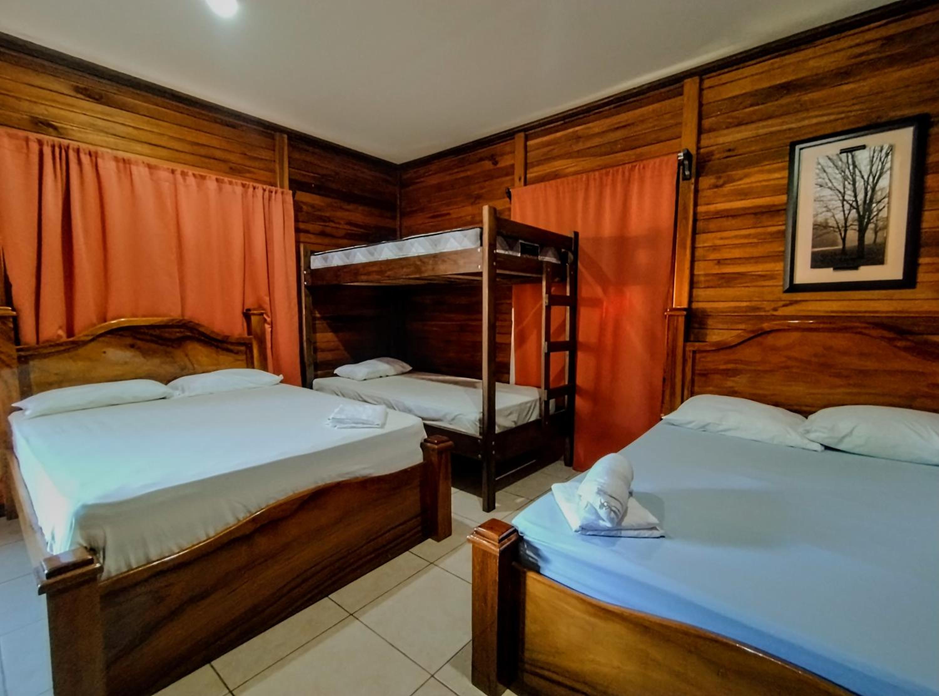 Family Double Room photo 2