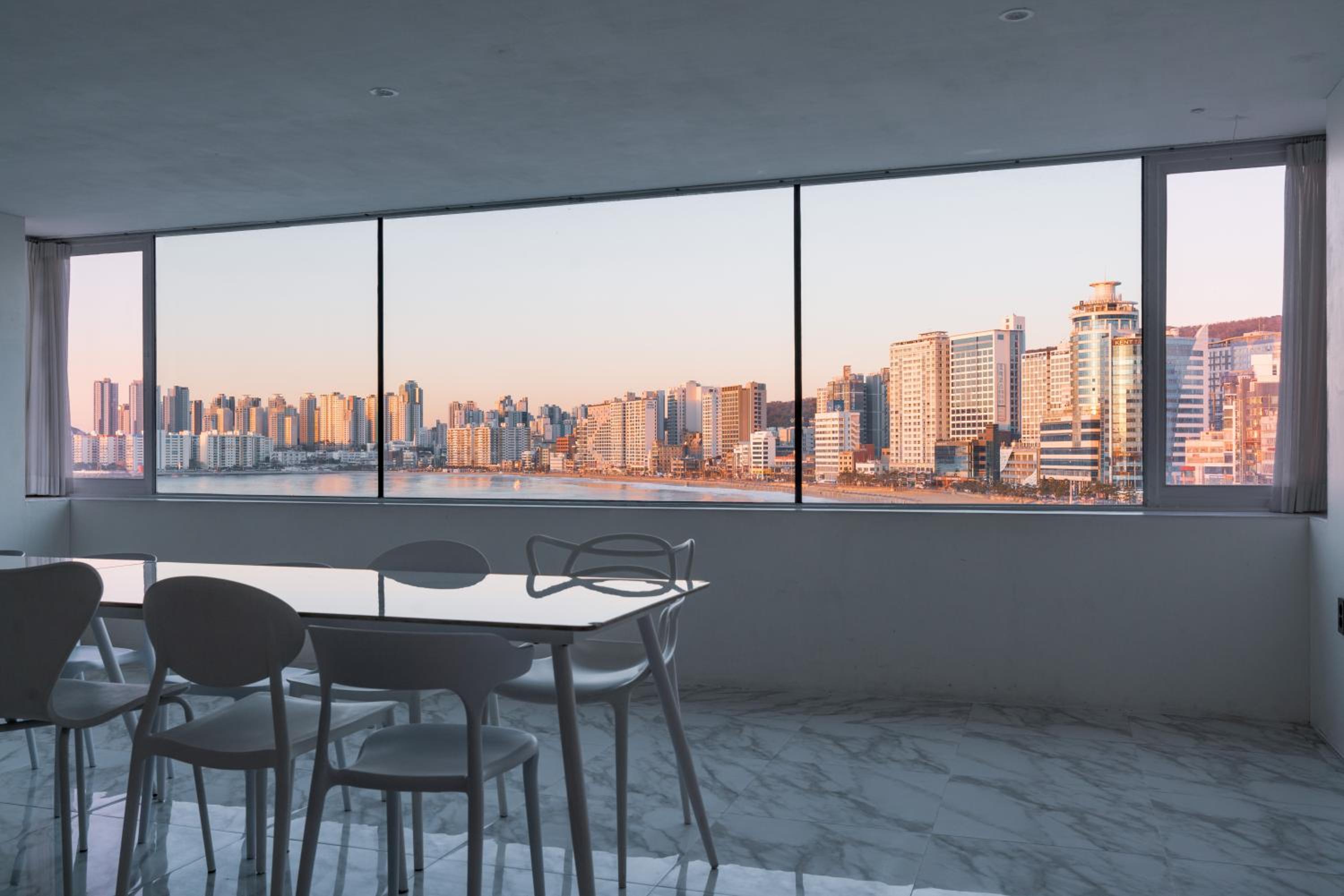 Apartment with Sea View - Photo 13