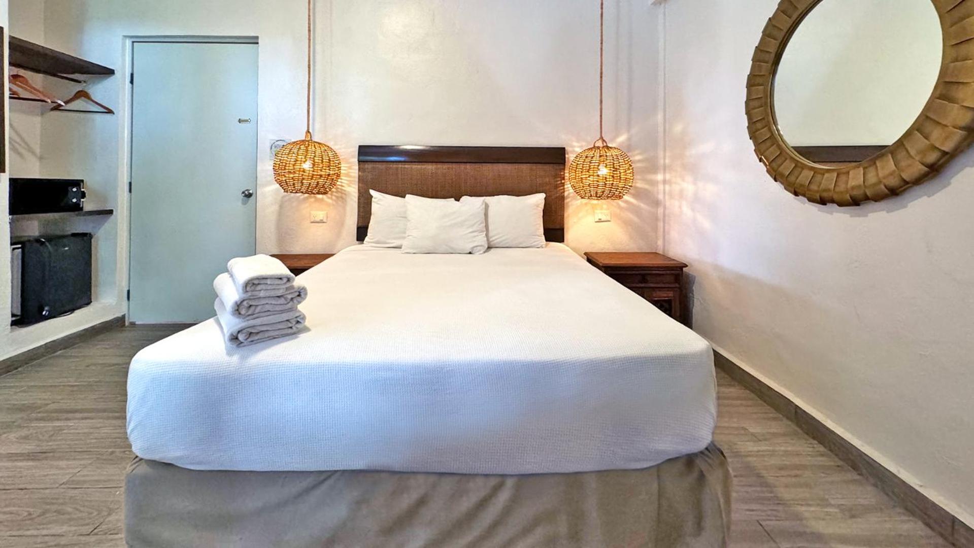 Double Room - Photo 2