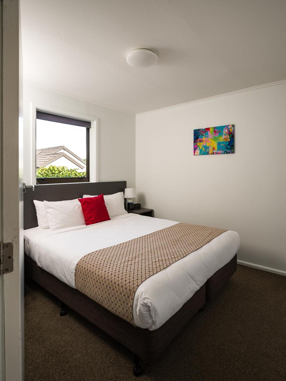 Deluxe Family Suite - Photo 1