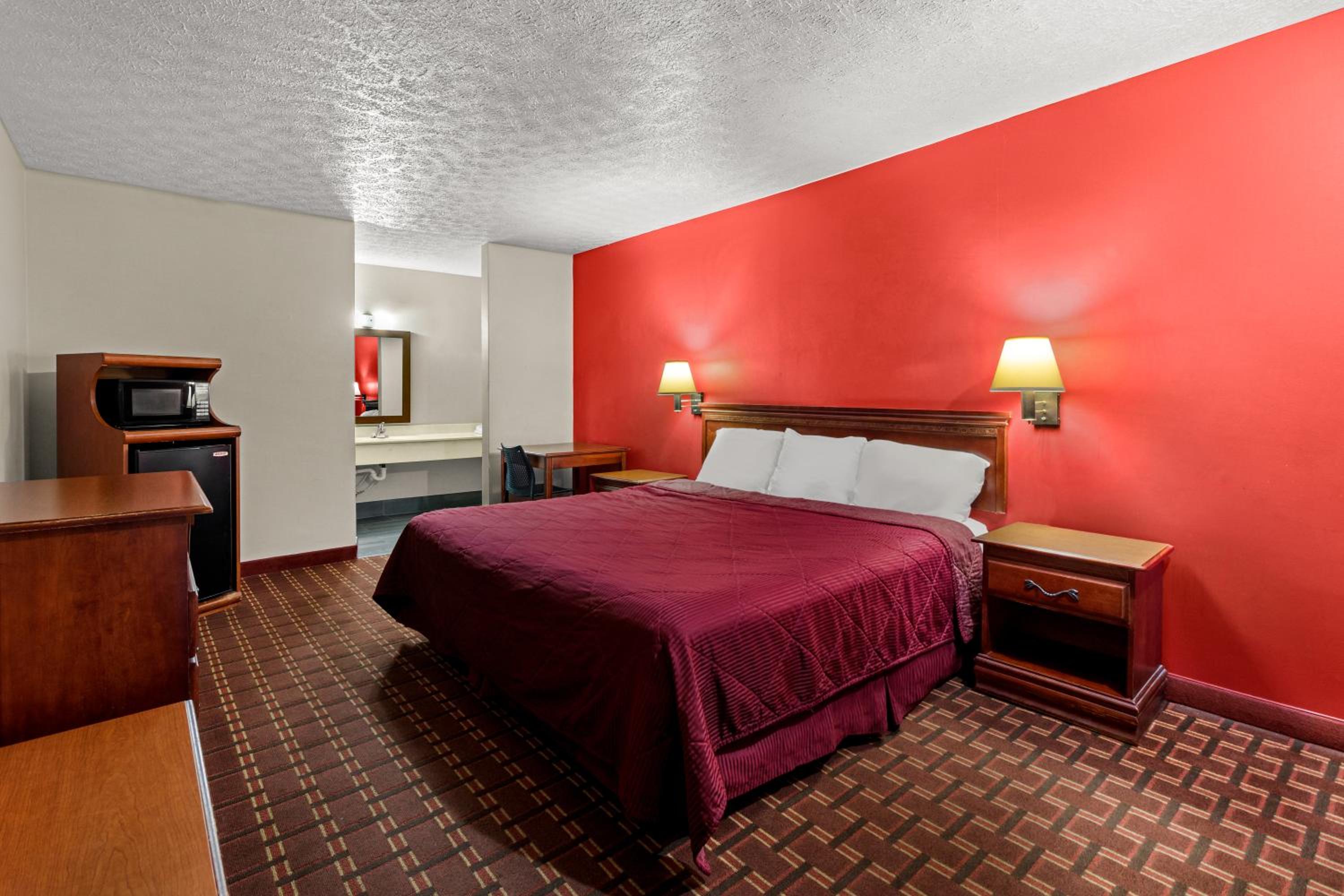 King Room - Non Smoking photo 2
