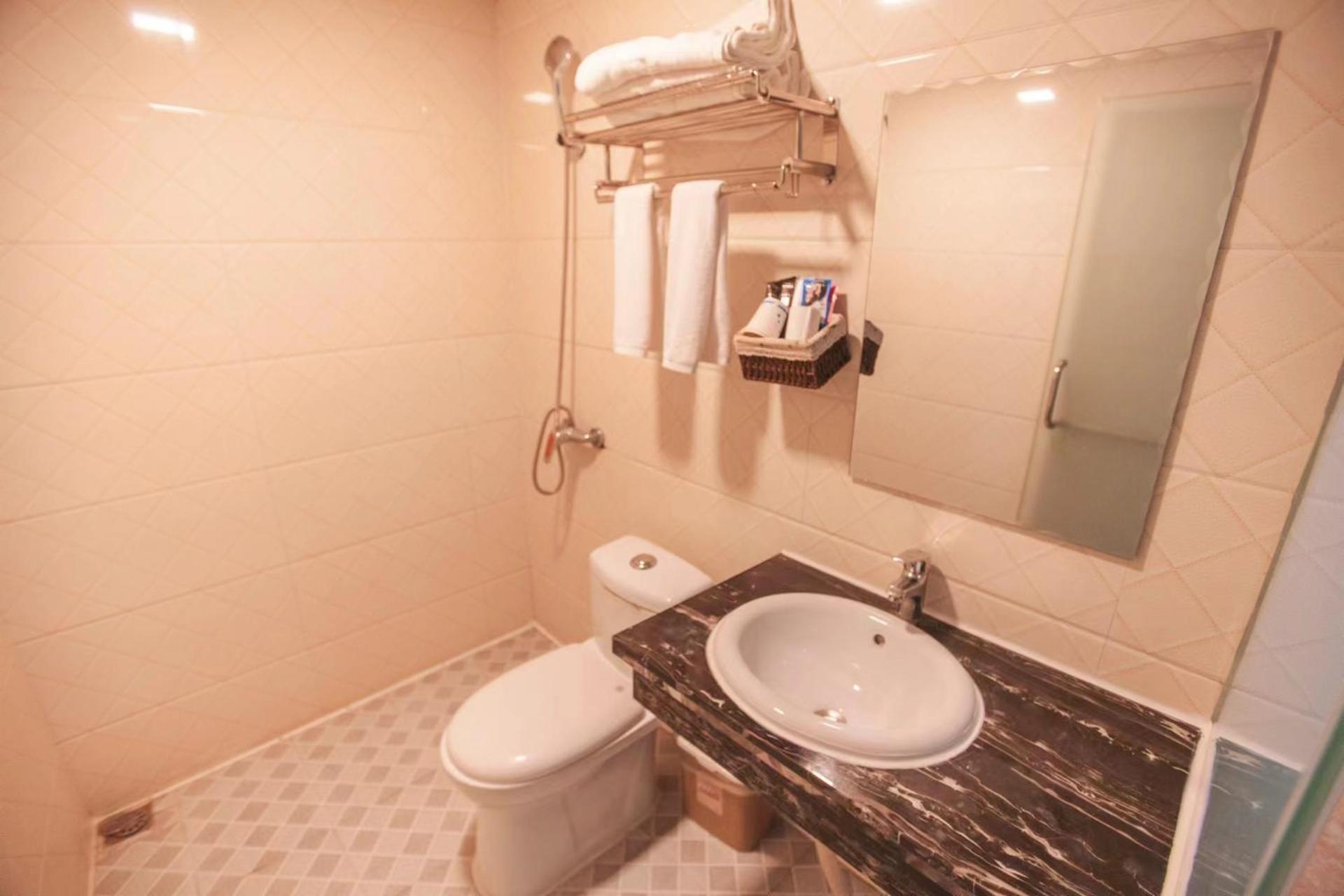 Deluxe Queen Room photo 2