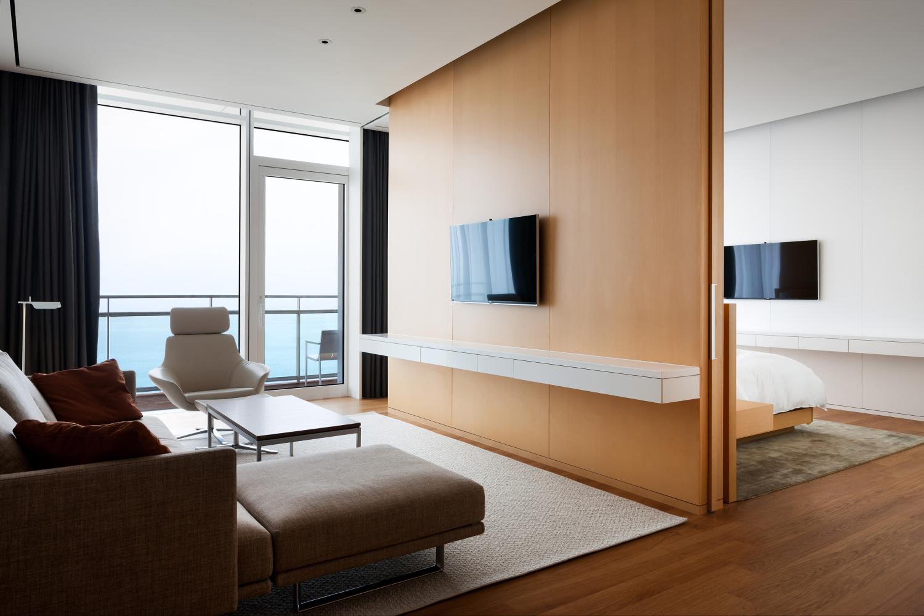 Executive Suite (Swimming pool + Sauna access for 2 person) photo 3