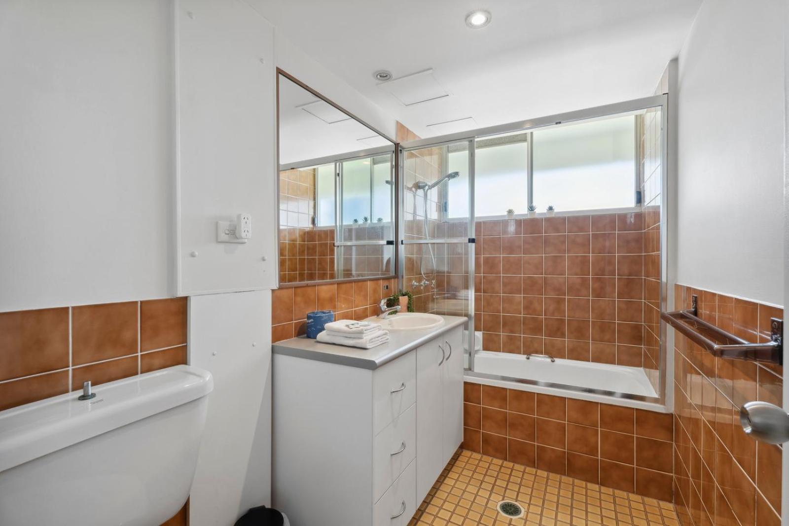 2 Bedroom Ocean View - Photo 7