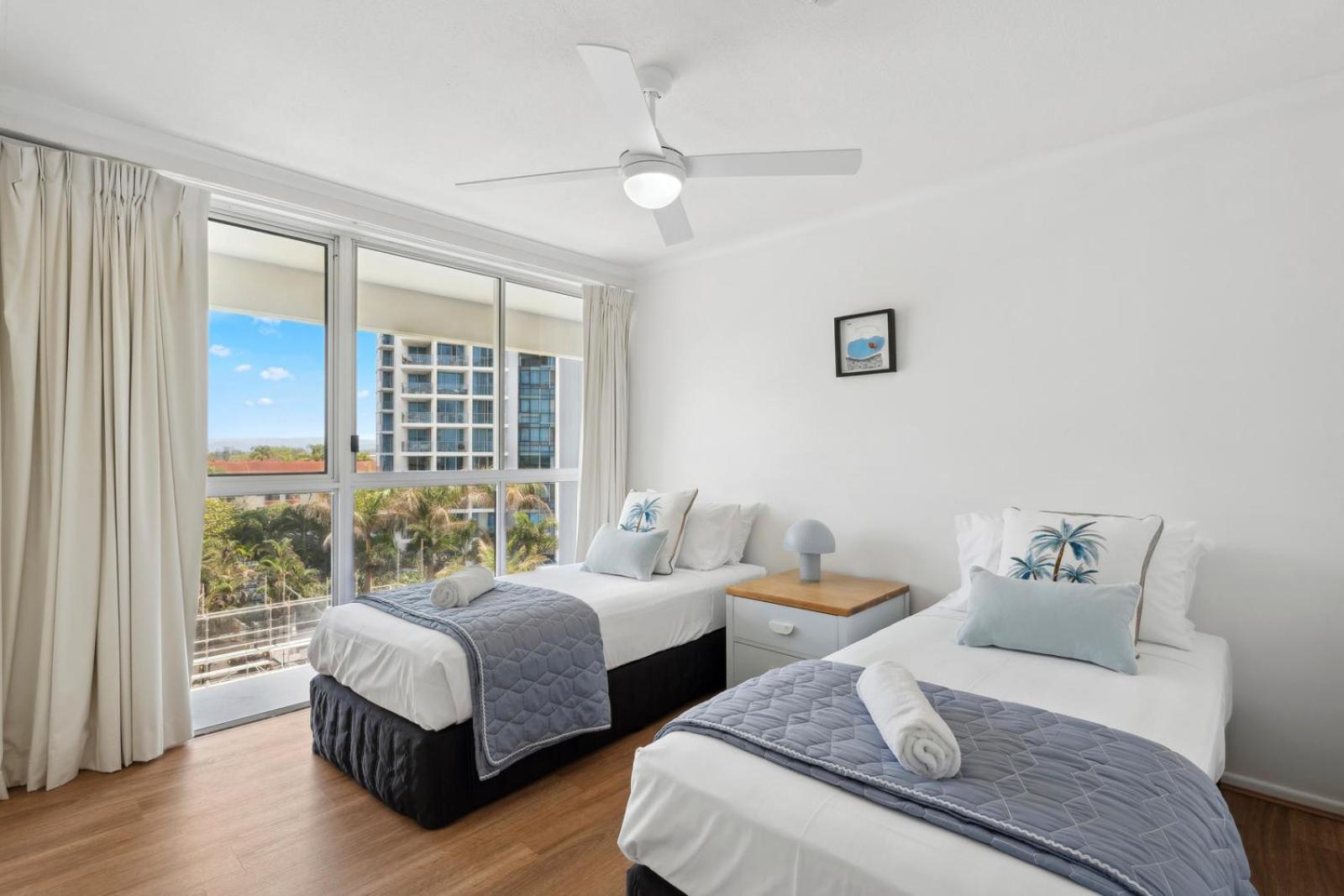 2 Bedroom Ocean View - Photo 4