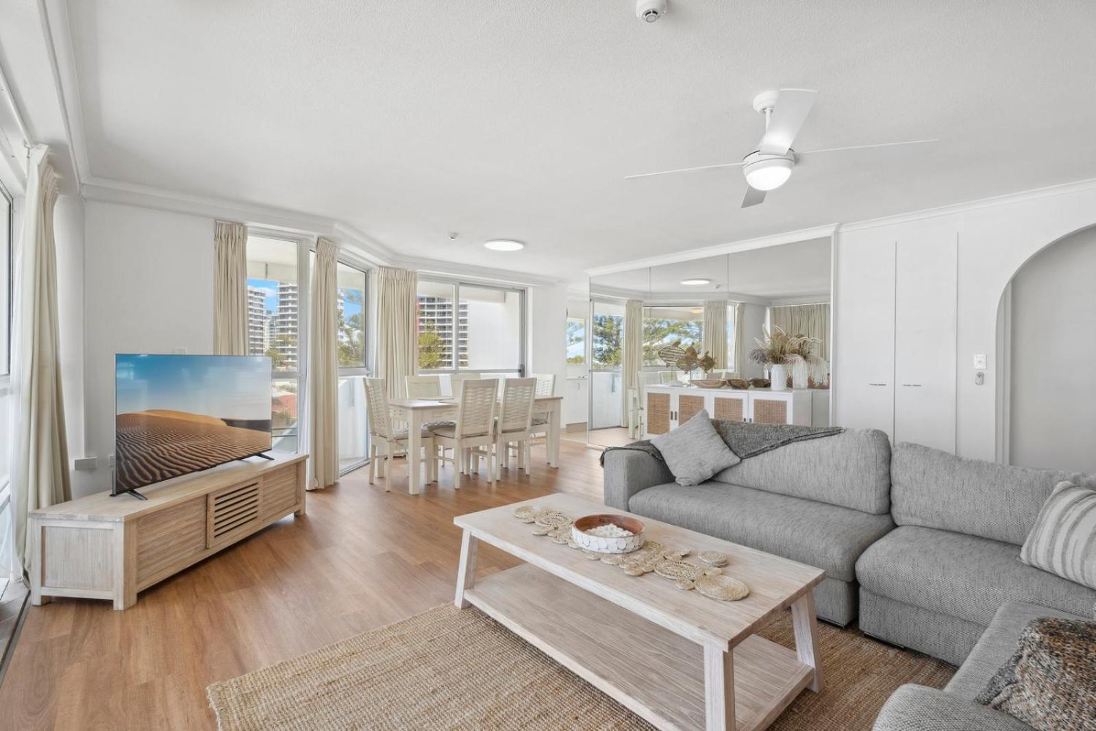 2 Bedroom Ocean View - Photo 2