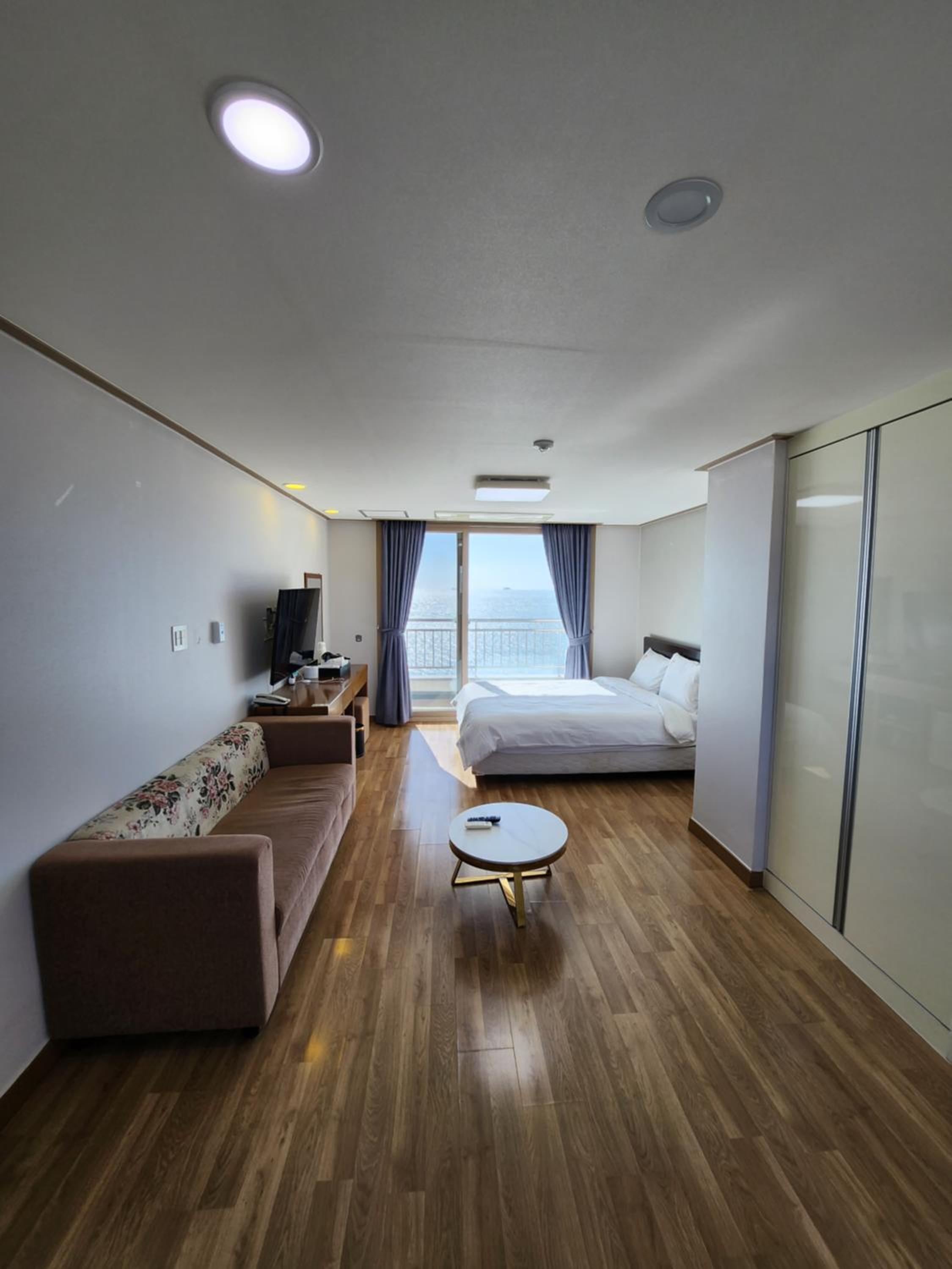 Special Queen Two room Oceanview - Photo 48