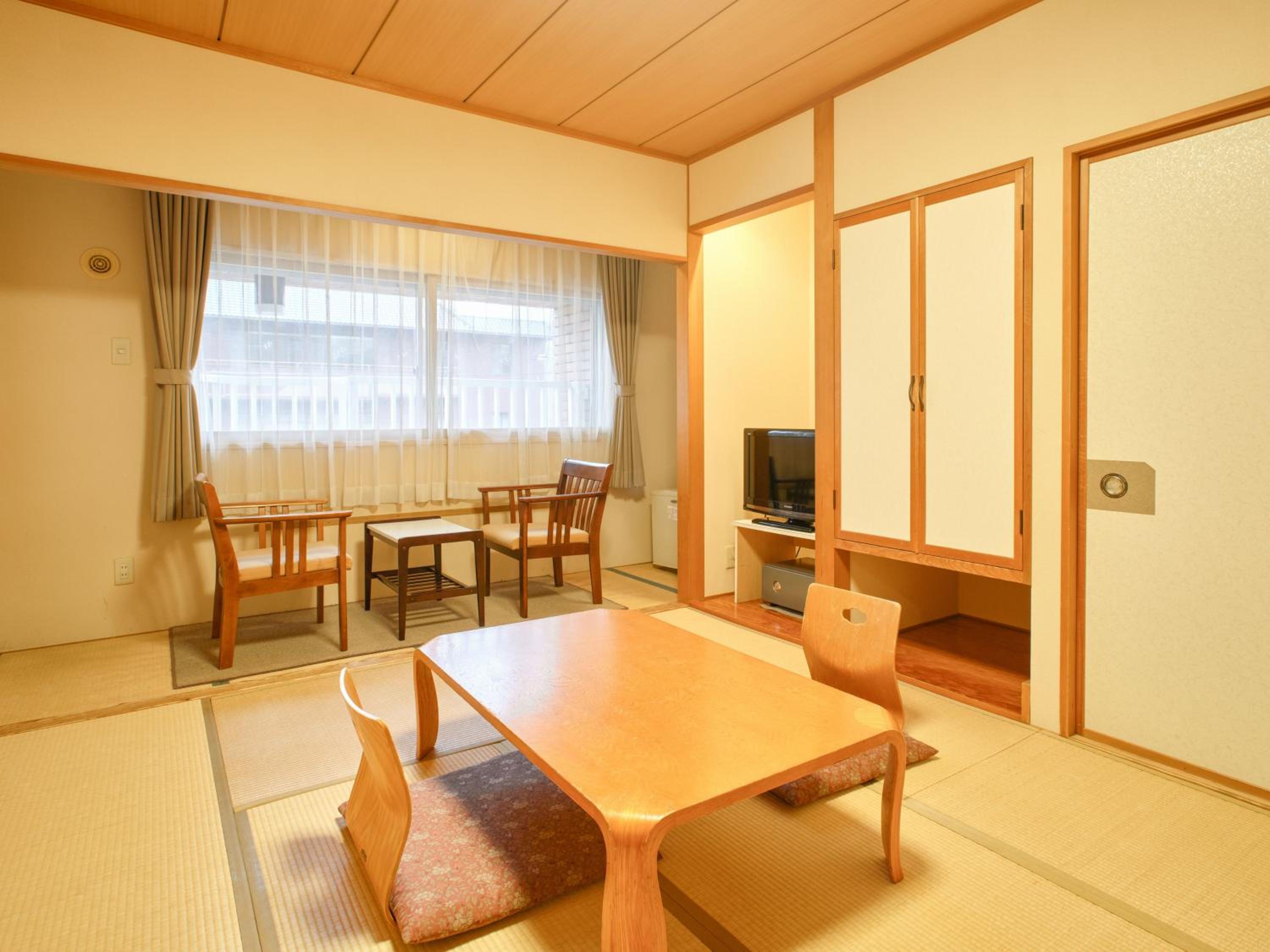 Japanese-Style Standard Room with City View