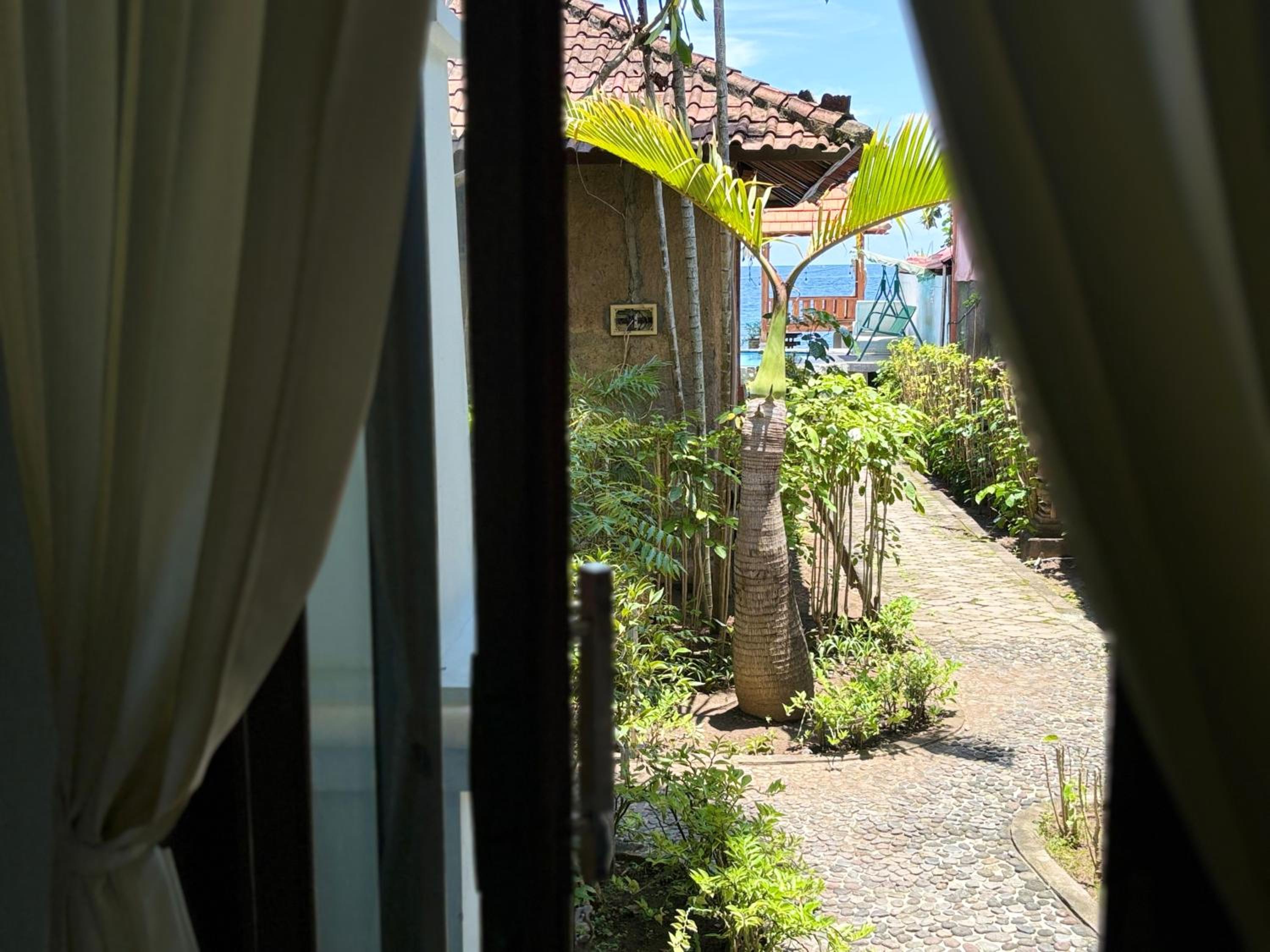 Bungalow with Garden View photo 3