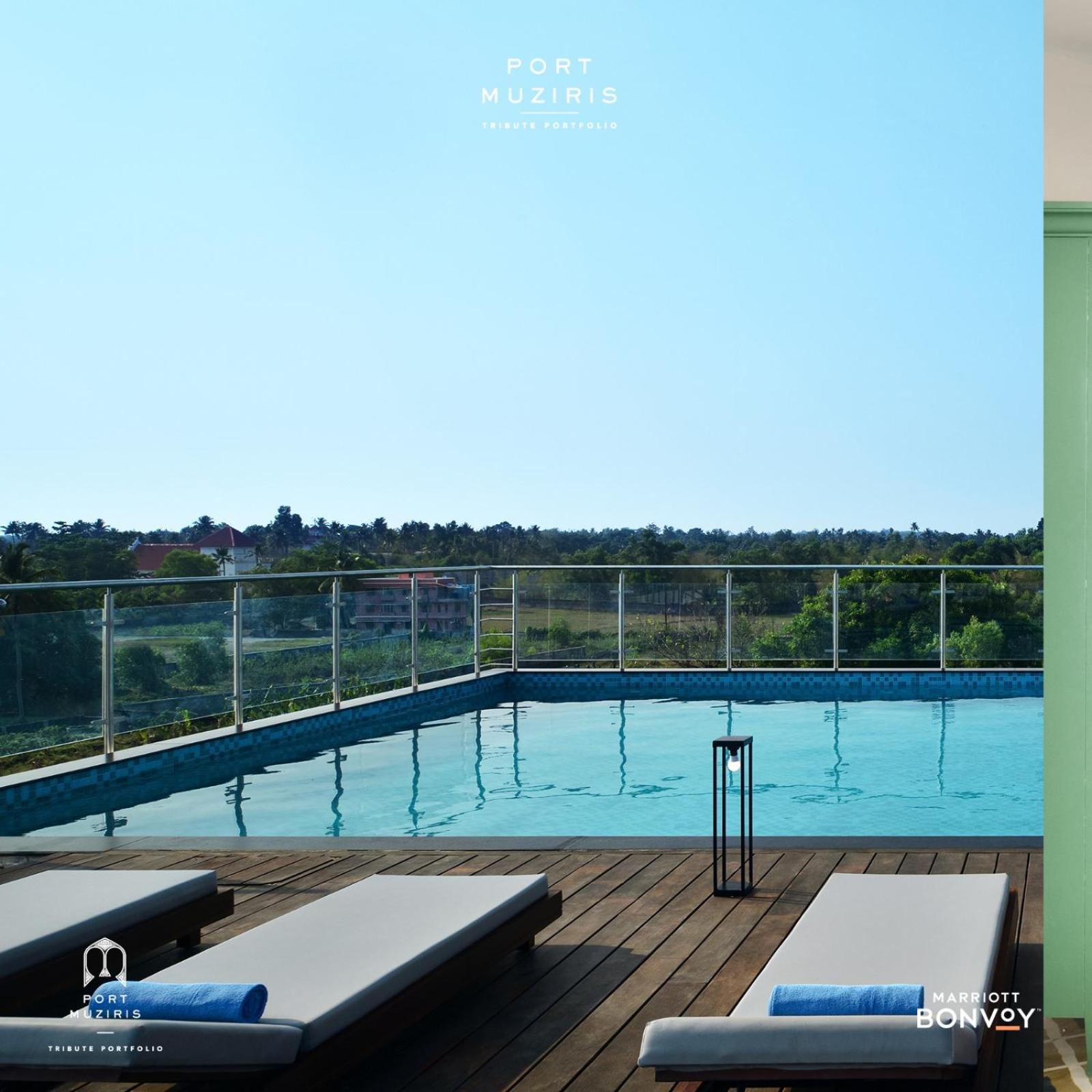 Deluxe Twin Room, Complimentary Airport Transfers and Tea Tales with Lila from 5pm to 6pm.2 Way Airport Transfers Buy one drink, get a second free with our Happy Hour offer