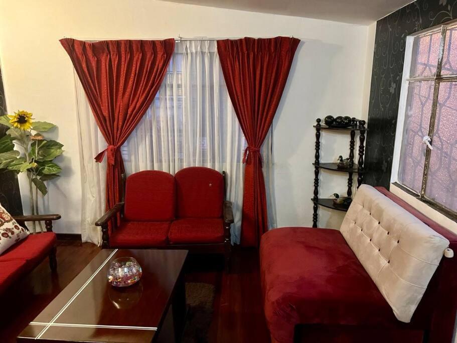 One-Bedroom Apartment photo 1