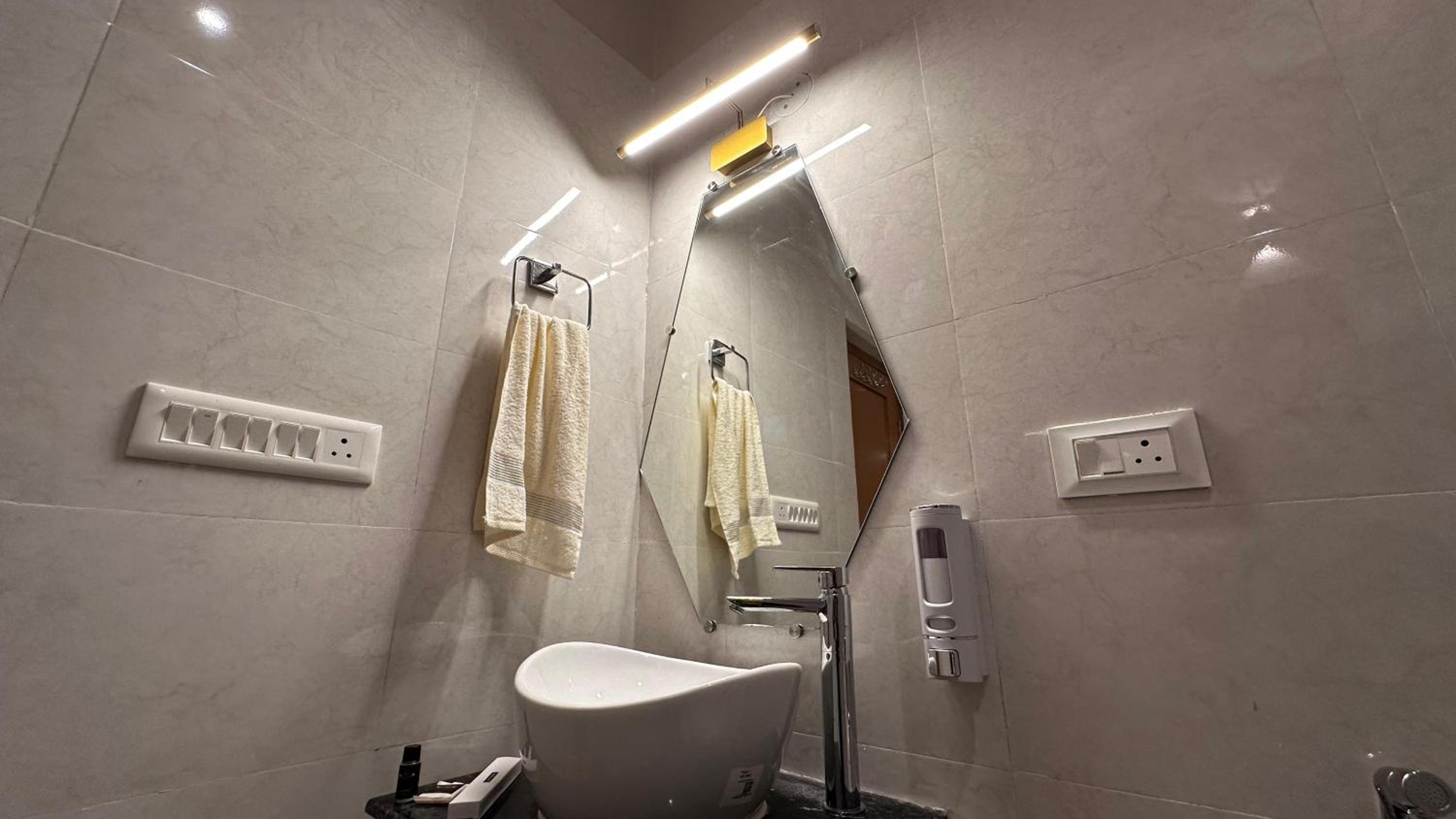 King Room - Photo 6