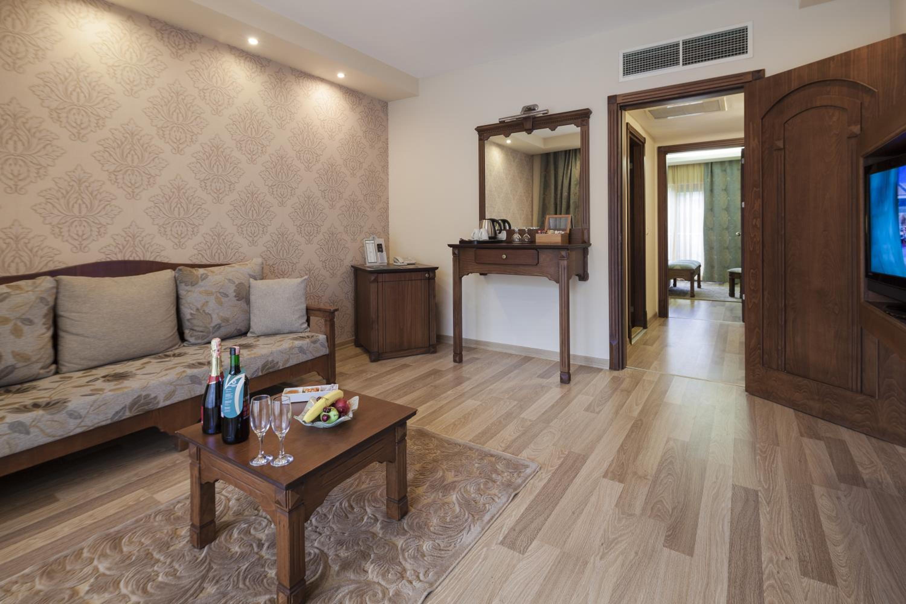 Select Junior Suite