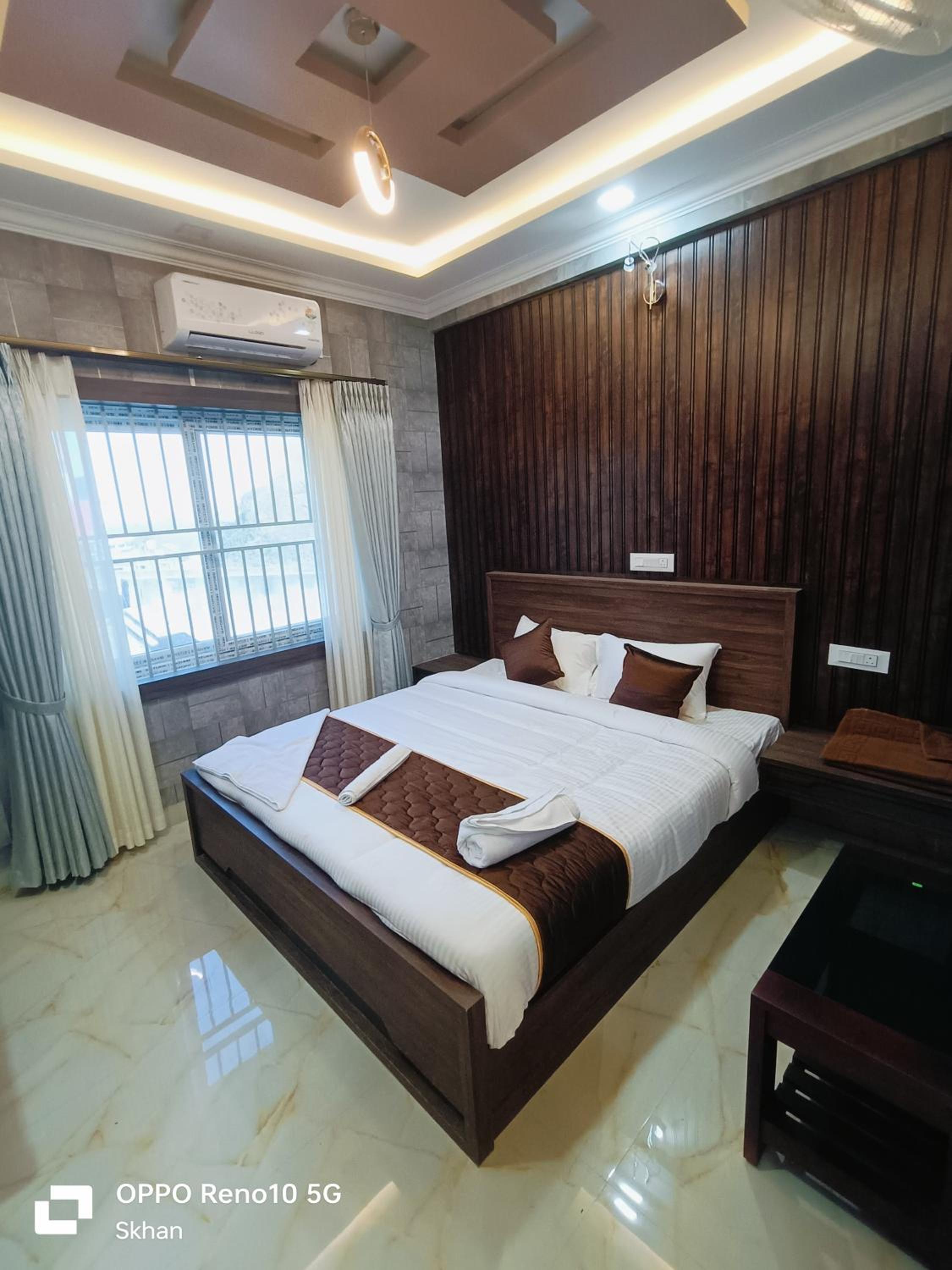 Deluxe Double Room photo 3