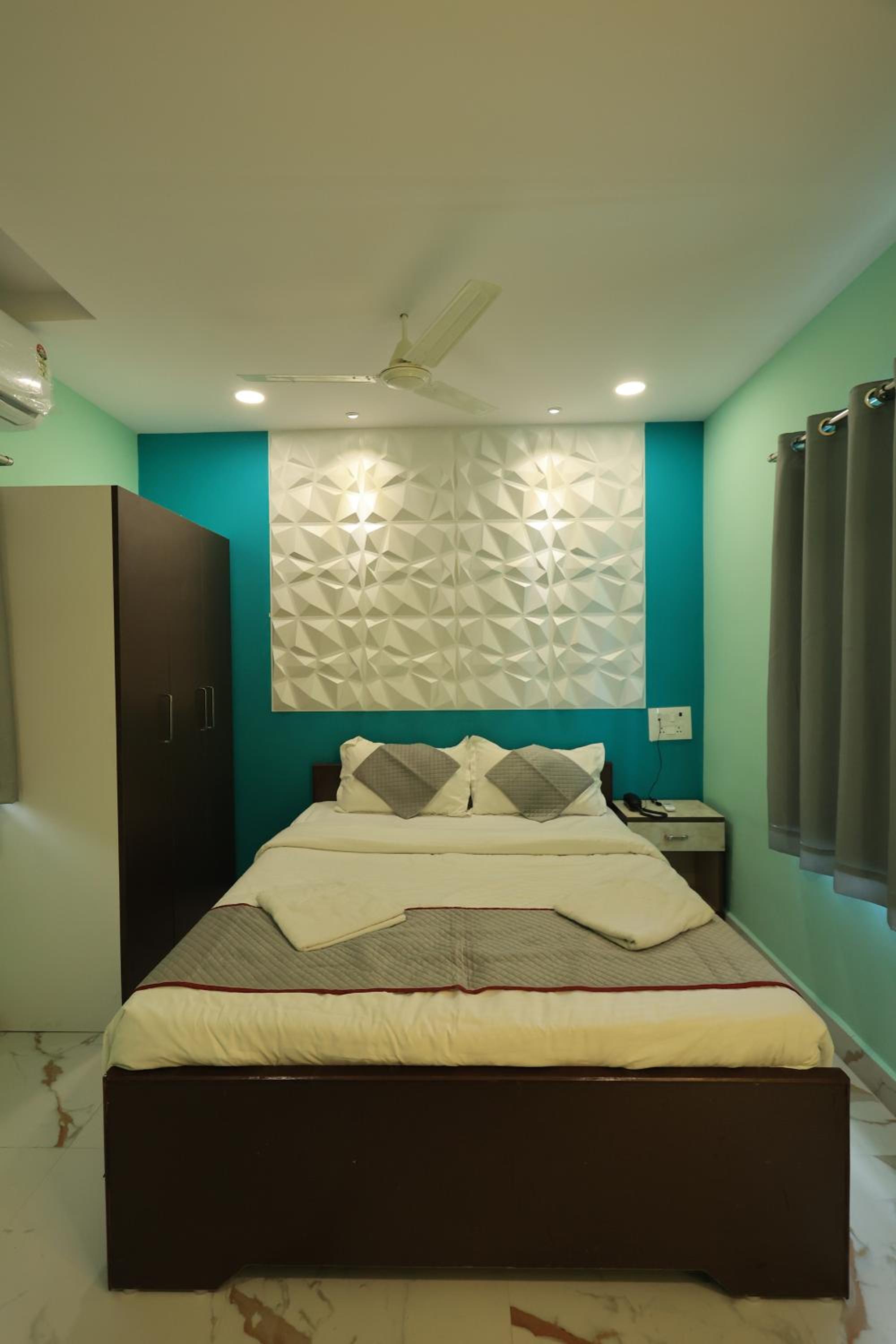 Standard Double Room - Photo 4