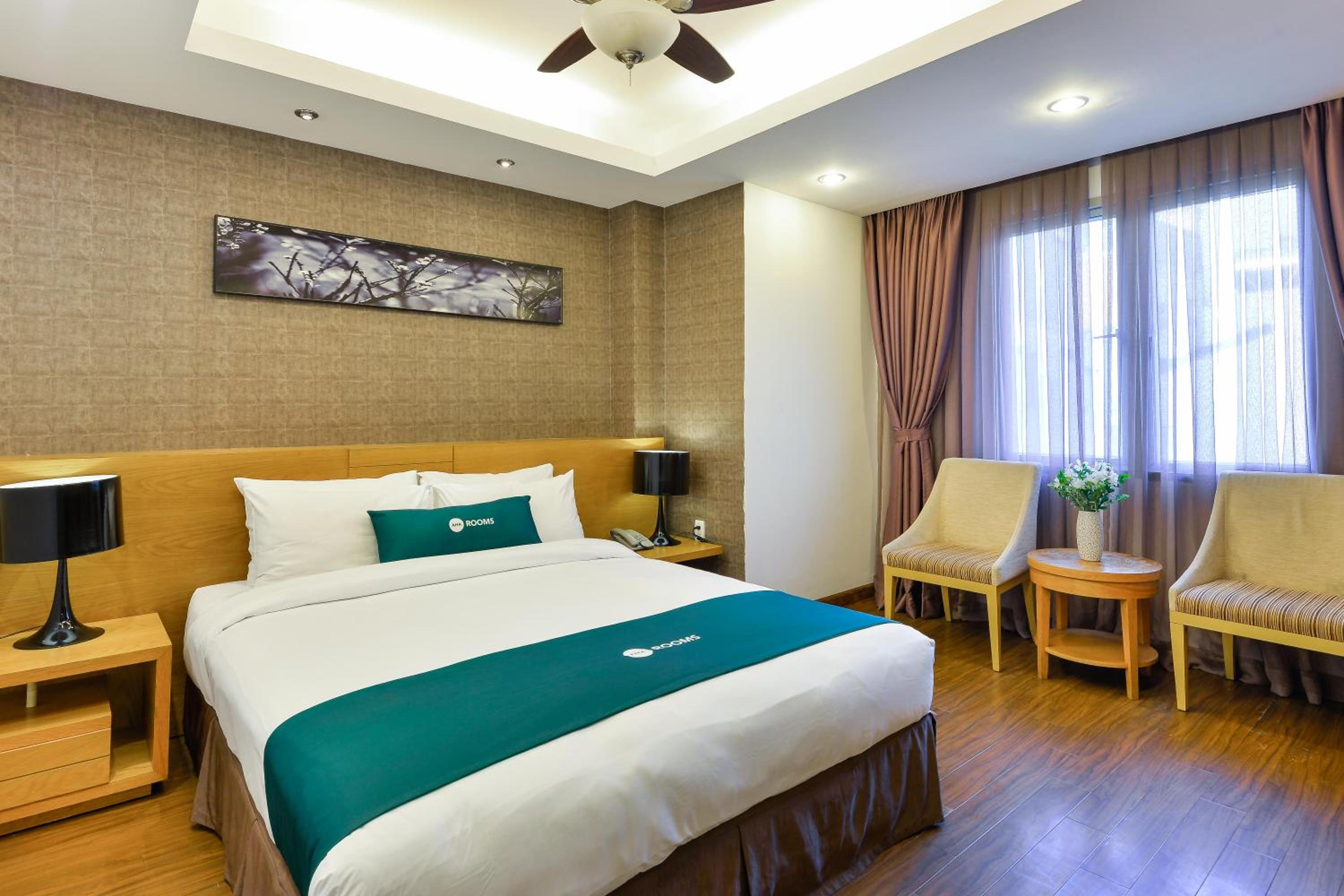 Deluxe Double Or Twin Room With City View
