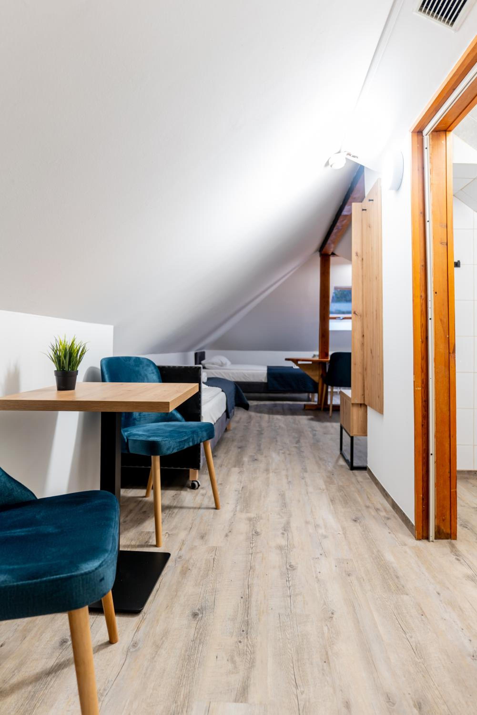 Quadruple Room - Photo 2