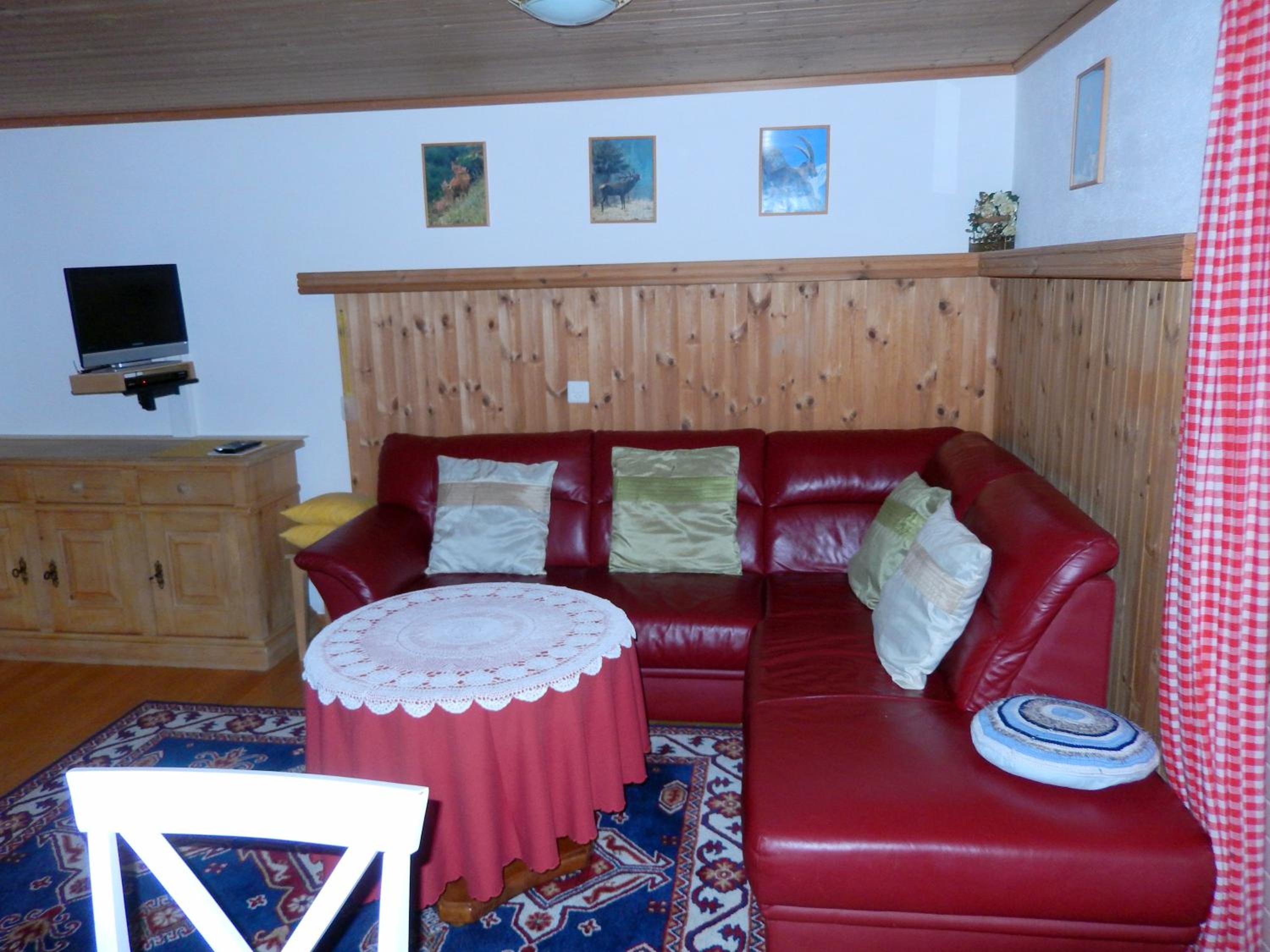 One-Bedroom Apartment photo 1