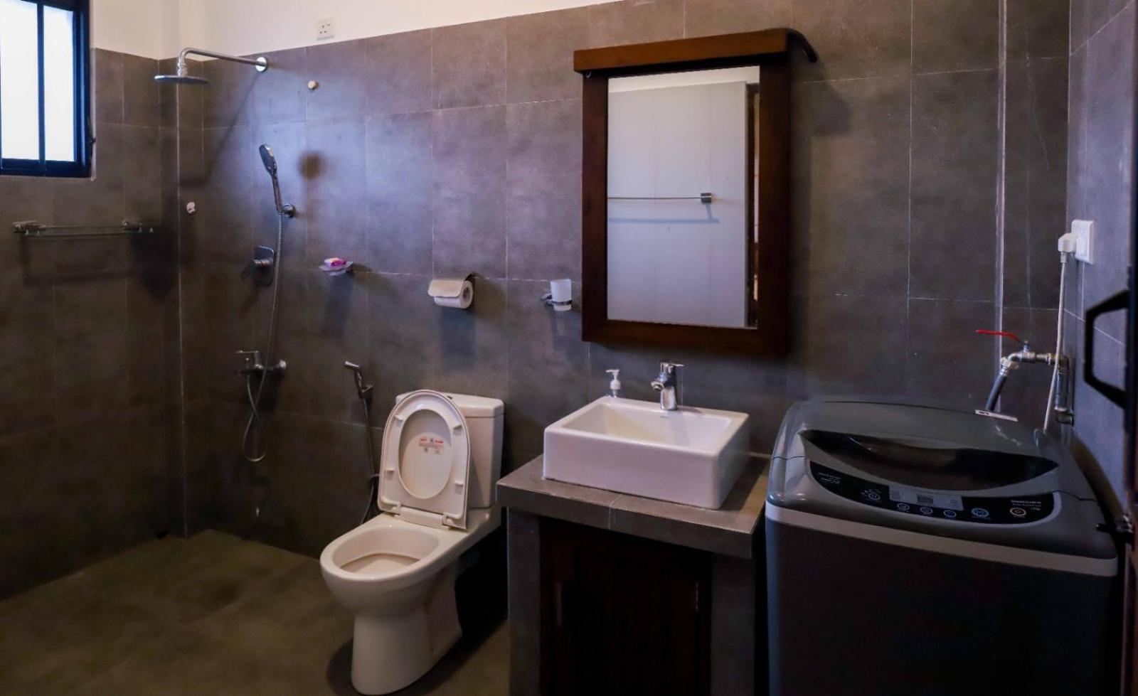 Three-Bedroom Villa photo 2